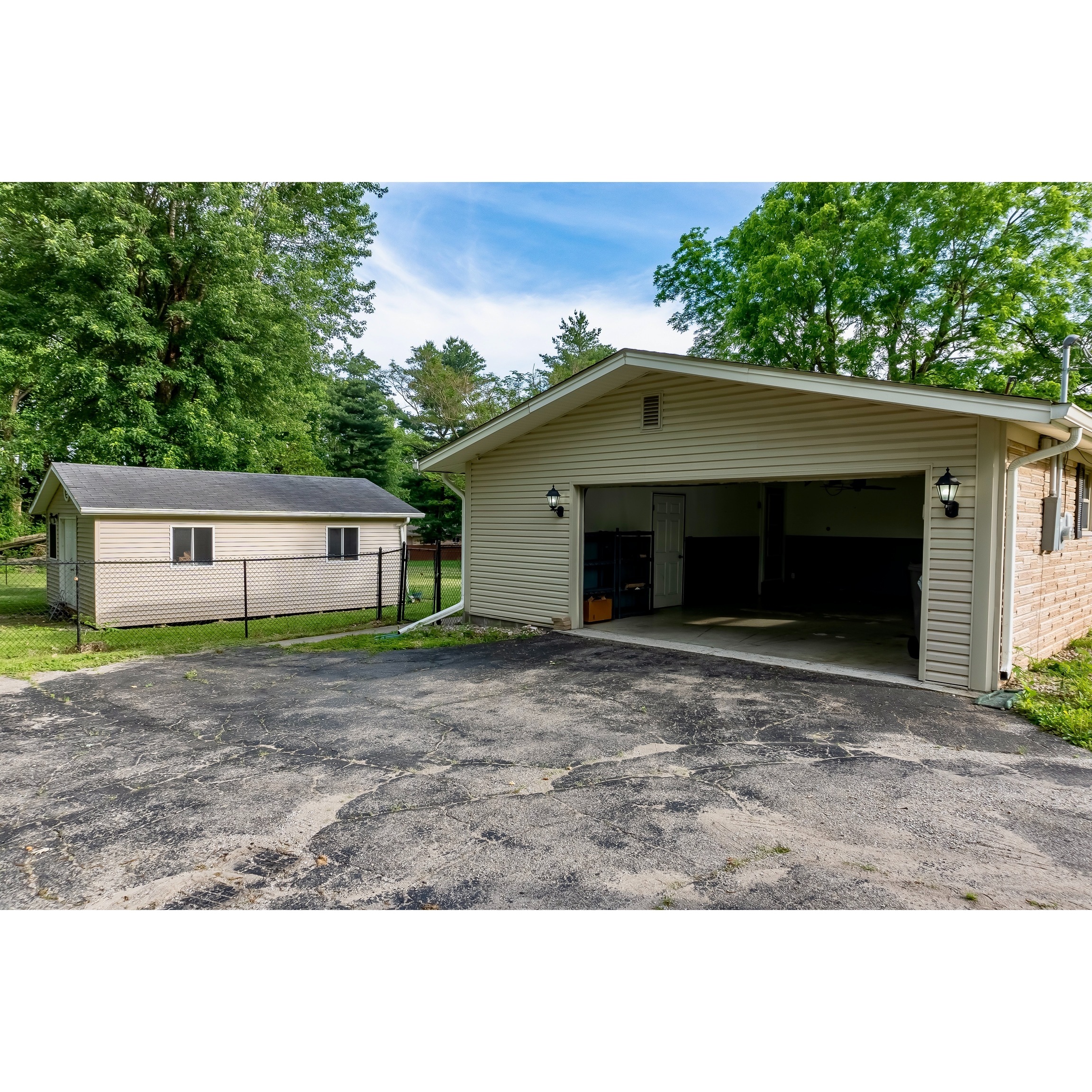 18th image of 7855 Bluff Rd, Indianapolis, IN 46217 | MLS# 22104640