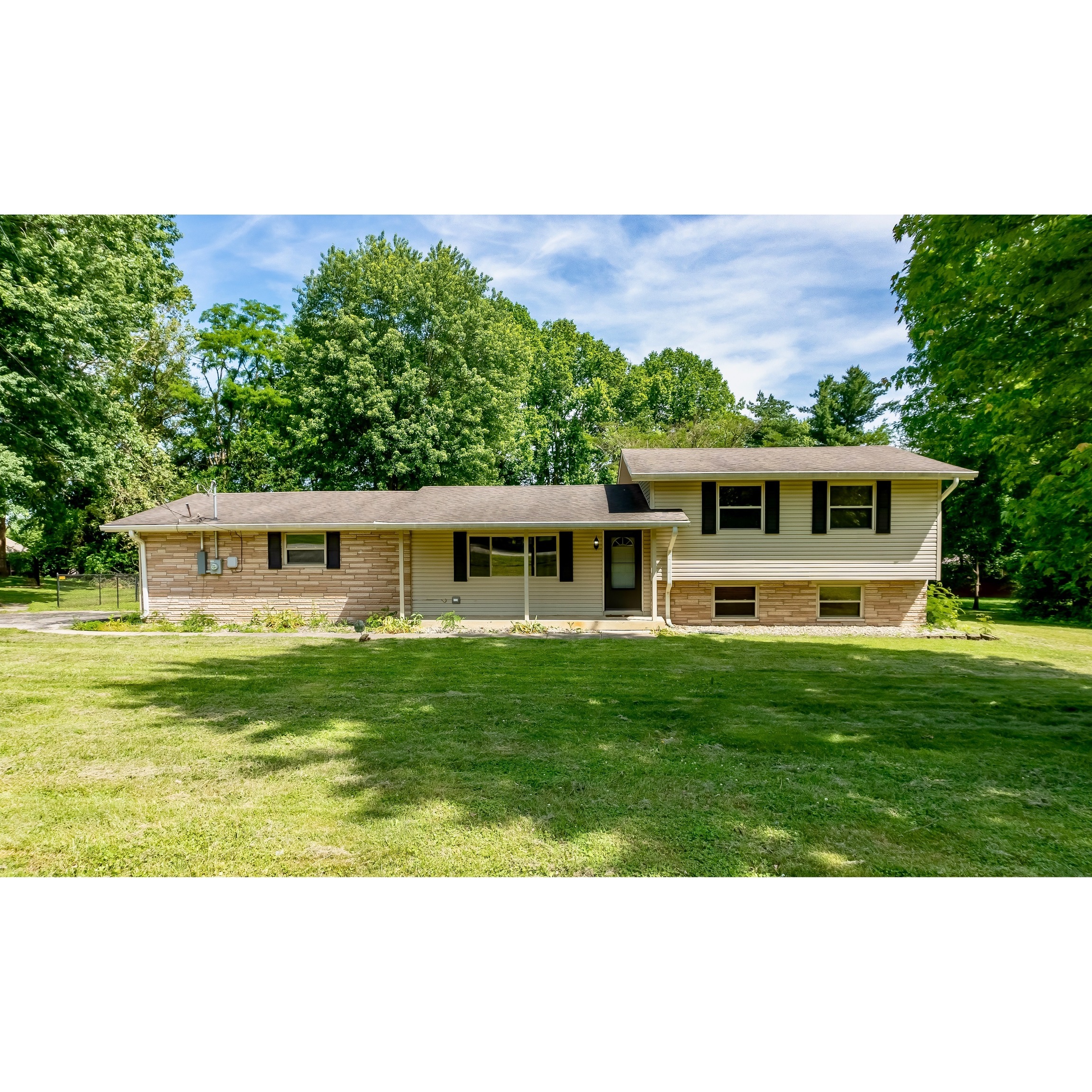 1st image of 7855 Bluff Rd, Indianapolis, IN 46217 | MLS# 22104640