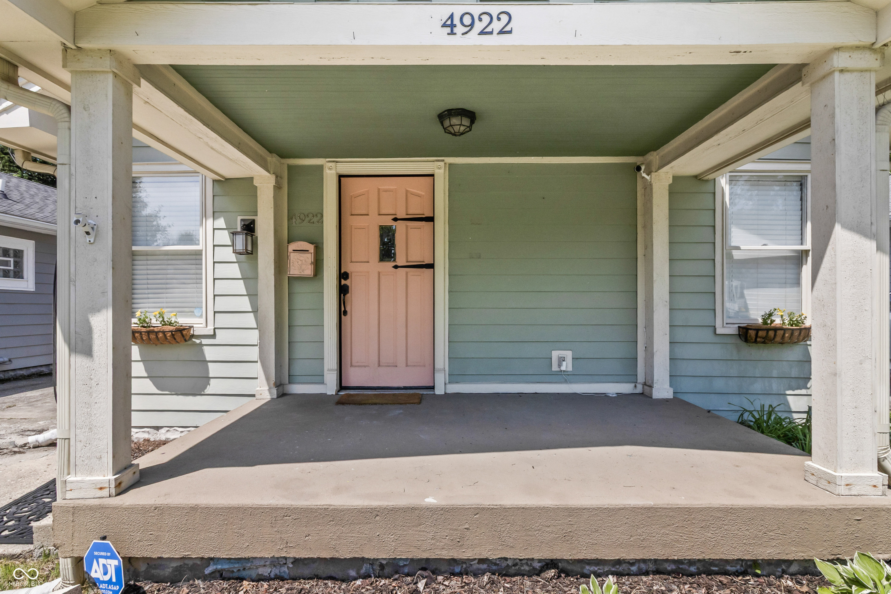 Homes for sale in Indianapolis, IN | 4922 Ralston Ave, Indianapolis, IN 46205 | MLS# 22104797