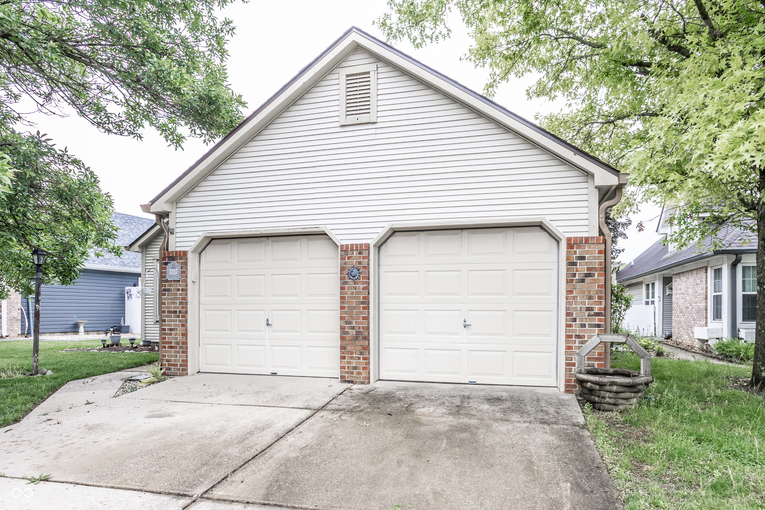 Homes for sale in Indianapolis, IN | 3257 Aqueous Ln, Indianapolis, IN 46214 | MLS# 22104857