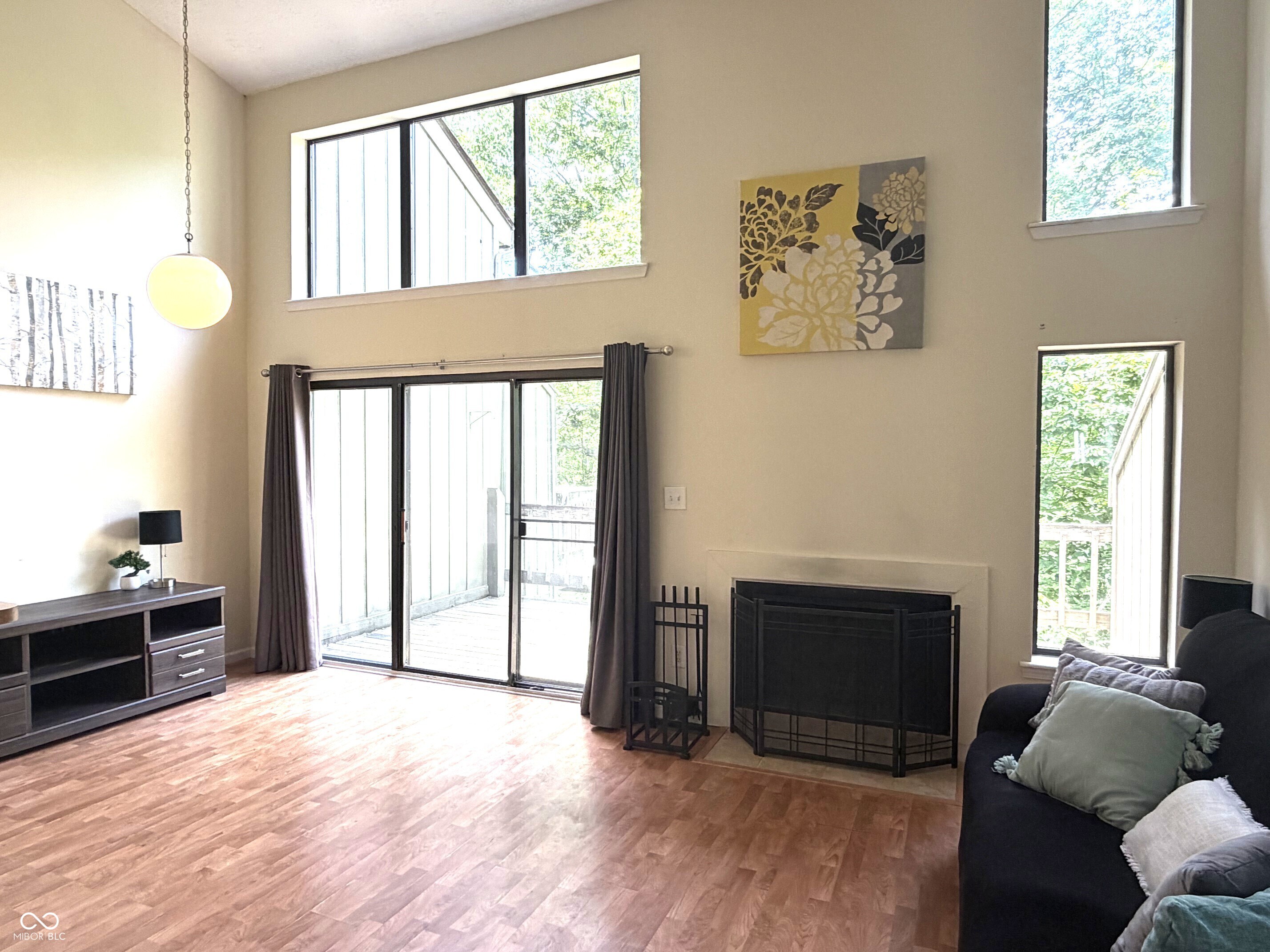 Homes for sale in Bloomington, IN | 9316 S Lake Ridge Dr, Bloomington, IN 47401 | MLS# 22104923