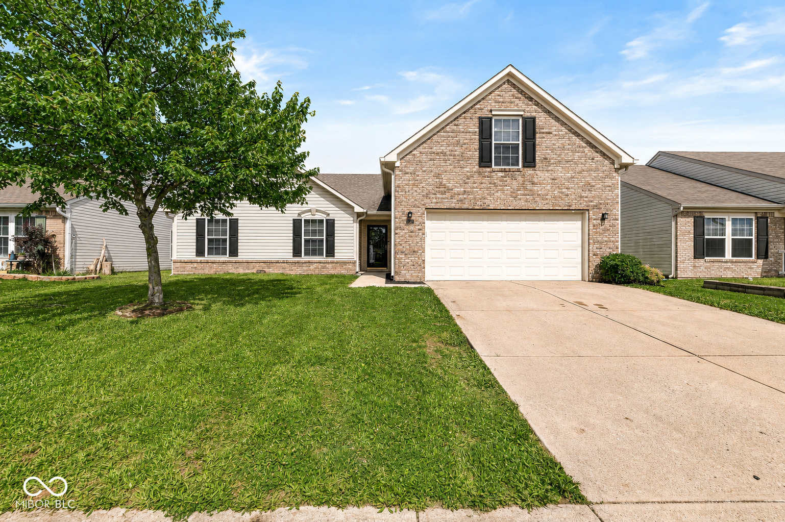2nd image of 2747 Foxbriar Pl, Indianapolis, IN 46203 | MLS# 22104956