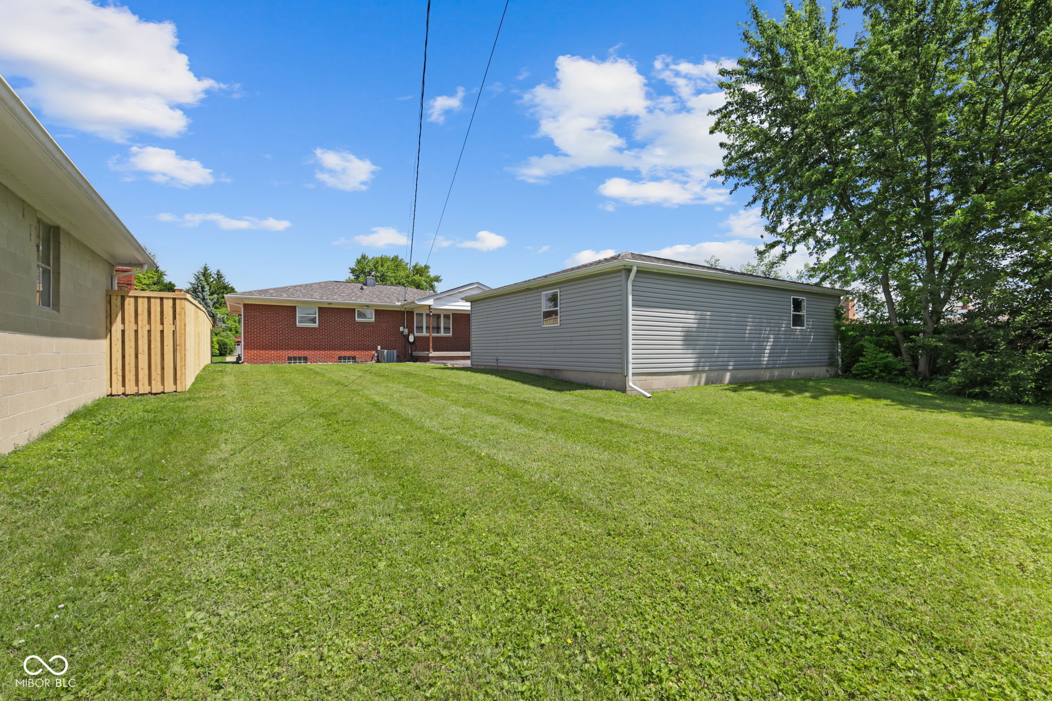 Homes for sale in Speedway, IN | 5563 Meadowood Dr, Speedway, IN 46224 | MLS# 22105153