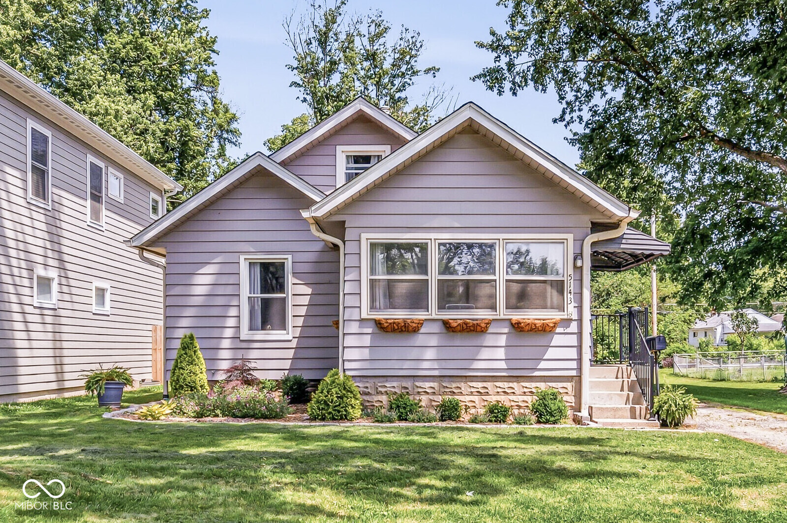 Homes for sale in Indianapolis, IN | 5143 Indianola Ave, Indianapolis, IN 46205 | MLS# 22105368