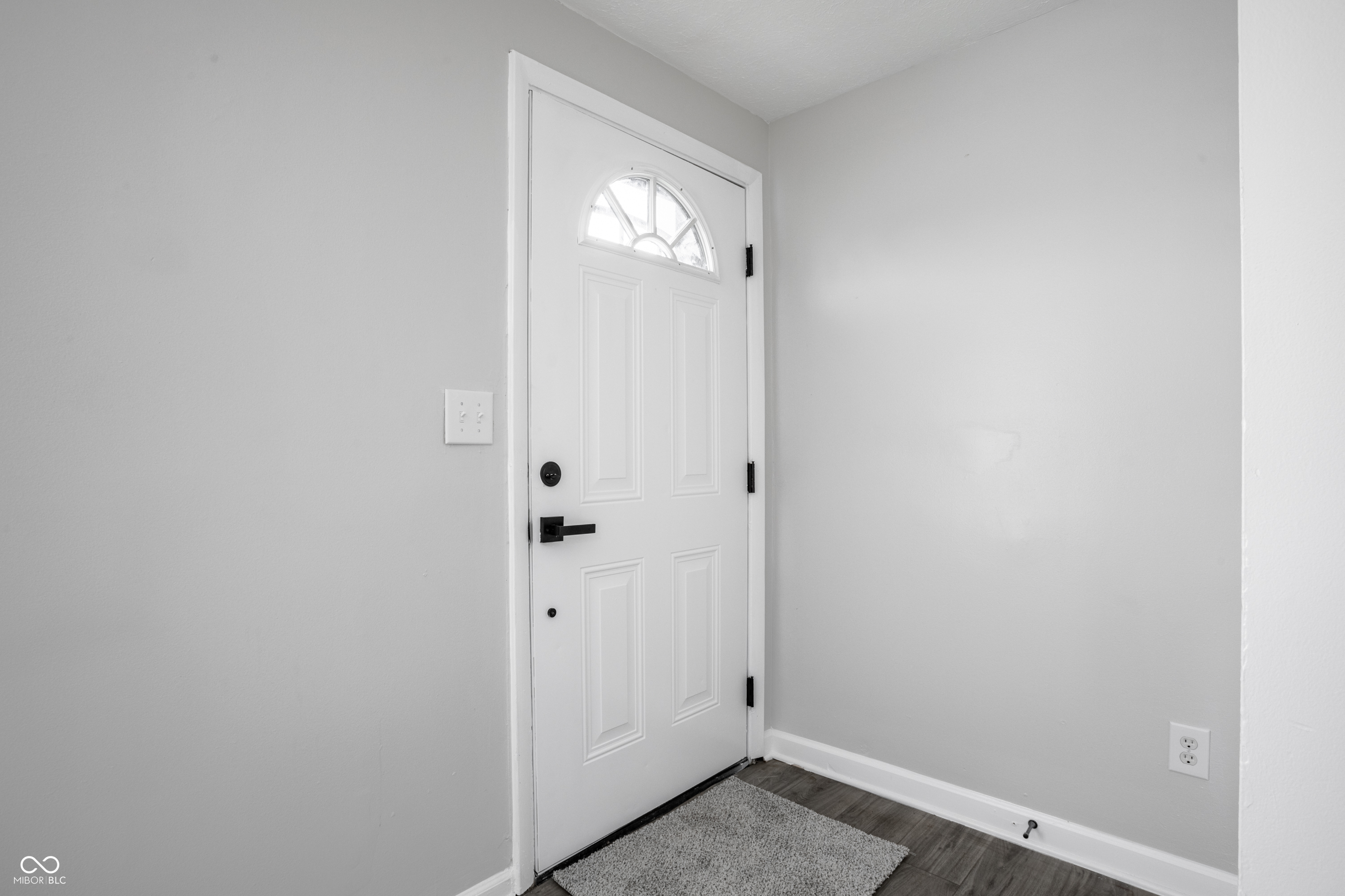 Homes for sale in Indianapolis, IN | 612 Woodlark Dr, Indianapolis, IN 46229 | MLS# 22105449