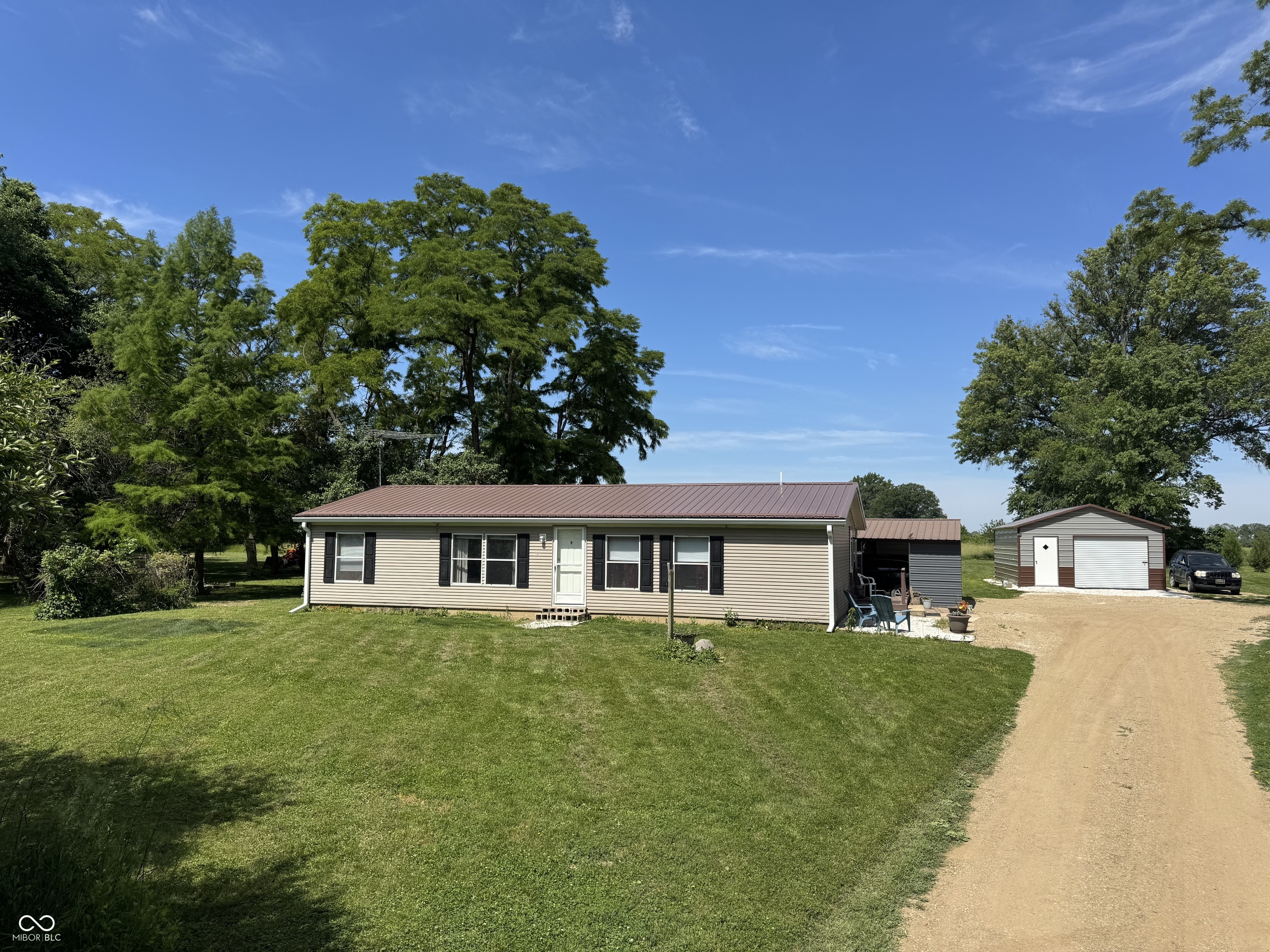 Homes for sale in Veedersburg, IN | 1404 N Dry Run Rd, Veedersburg, IN 47987 | MLS# 22106055