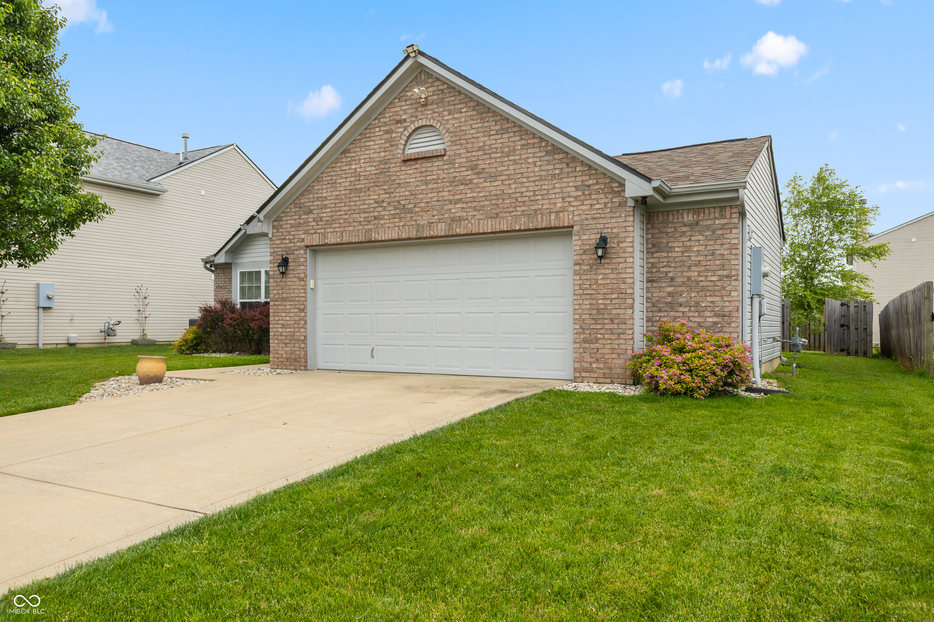 2nd image of 3463 Enclave Ln, Greenwood, IN 46143 | MLS# 22106341