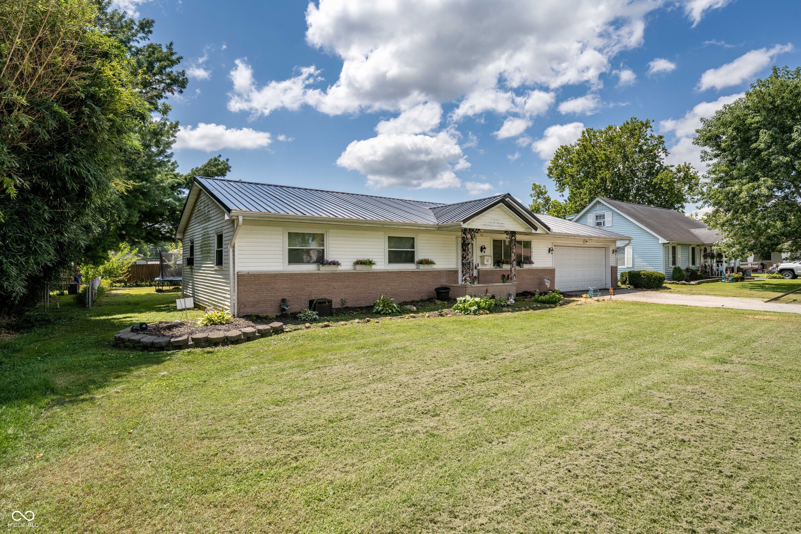2nd image of 741 Wanda St, Scottsburg, IN 47170 | MLS# 22107257