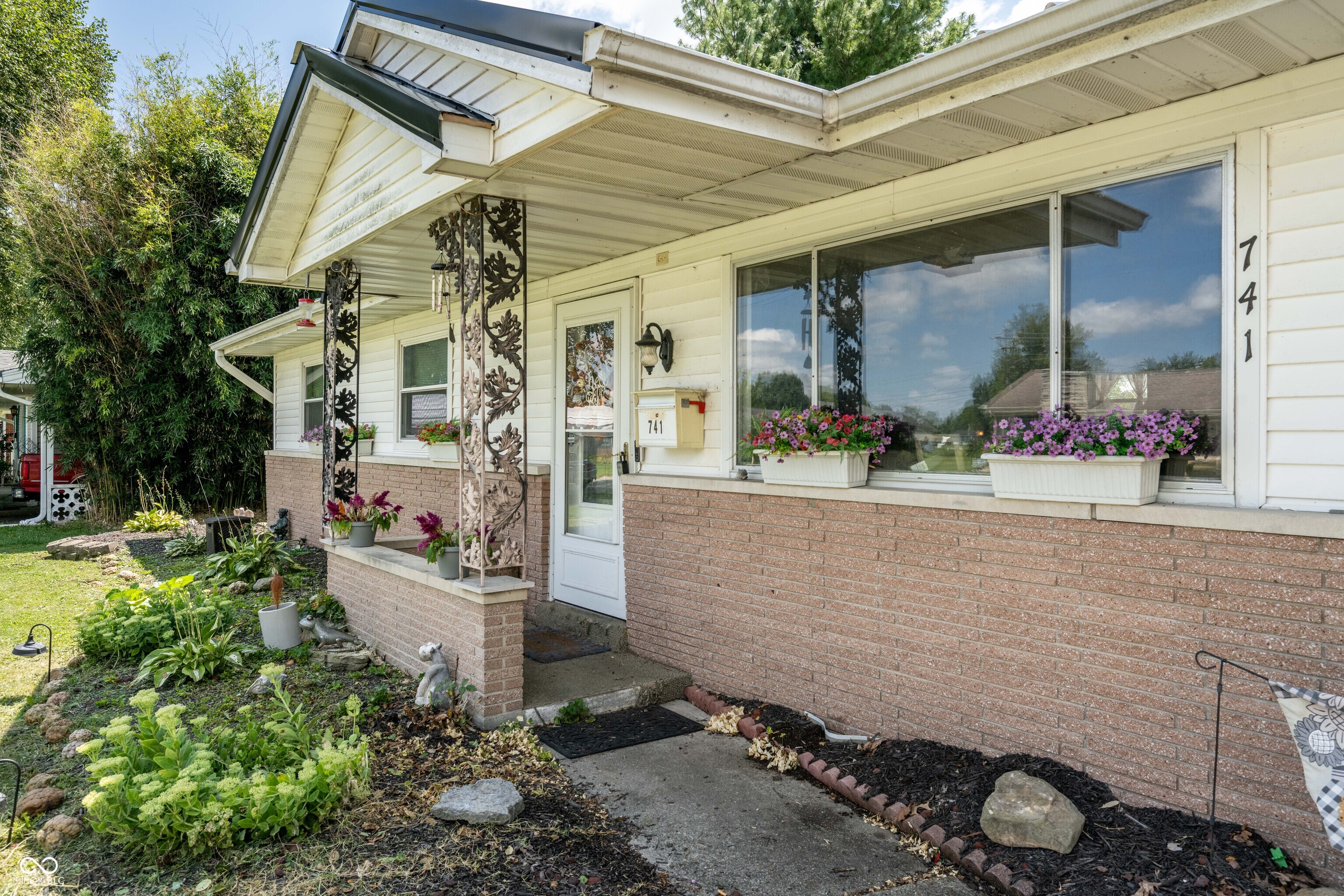 3rd image of 741 Wanda St, Scottsburg, IN 47170 | MLS# 22107257