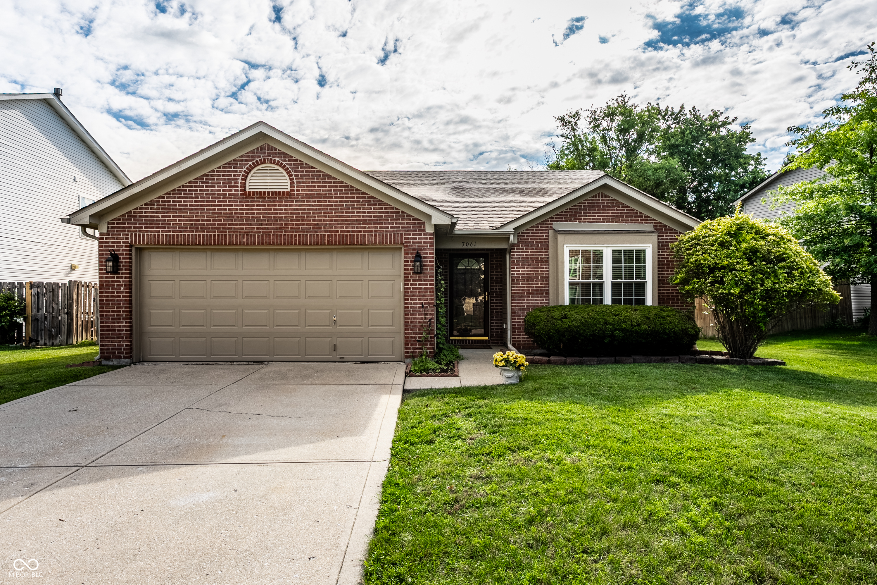 Homes for sale in Mc Cordsville, IN | 7061 N Lyndhurst Xing, Mc Cordsville, IN 46055 | MLS# 22107353