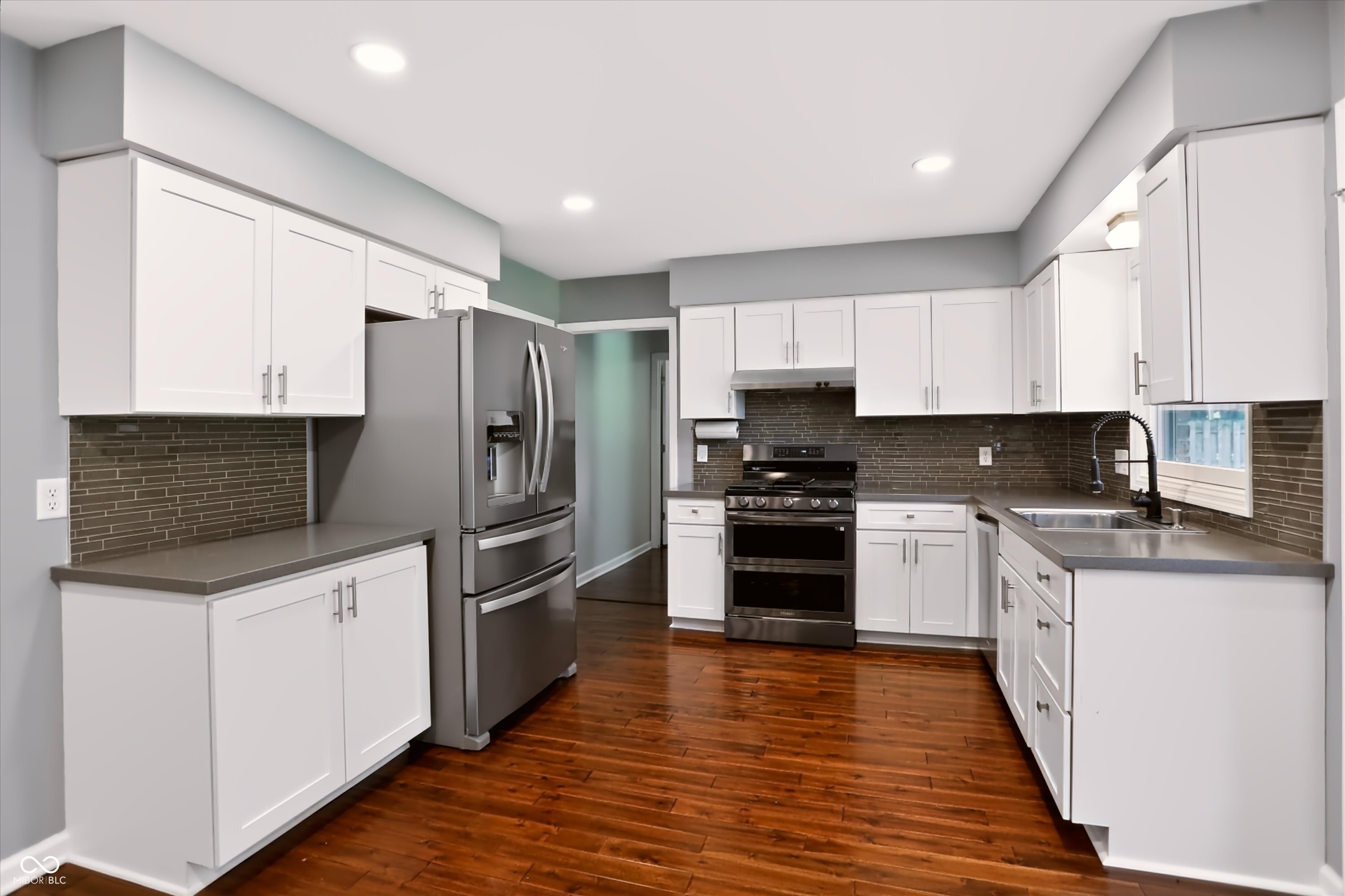 3rd image of 242 Beechmont Dr, Carmel, IN 46032 | MLS# 22107661
