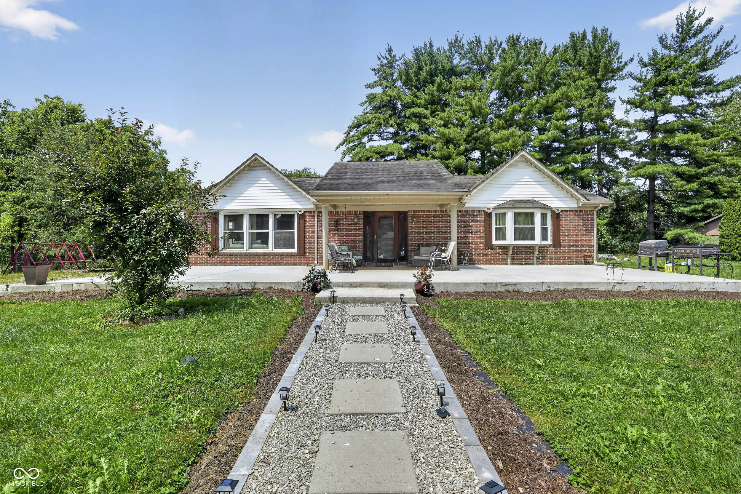 1st image of 602 S 840 E, Zionsville, IN 46077 | MLS# 22108023