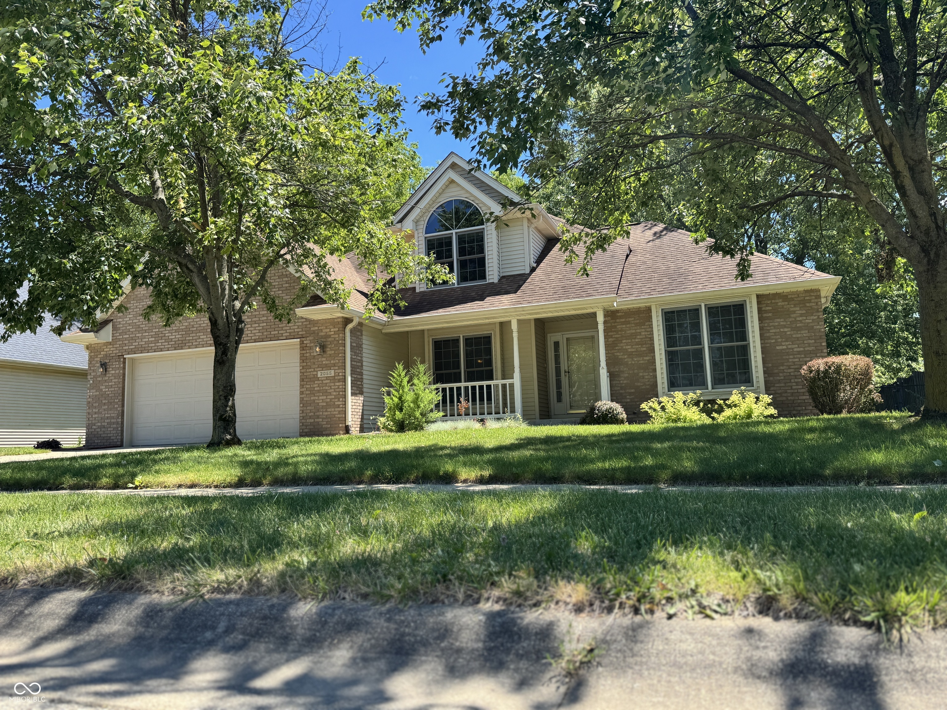 2nd image of 2055 Pinewood Dr, Columbus, IN 47203 | MLS# 22108060