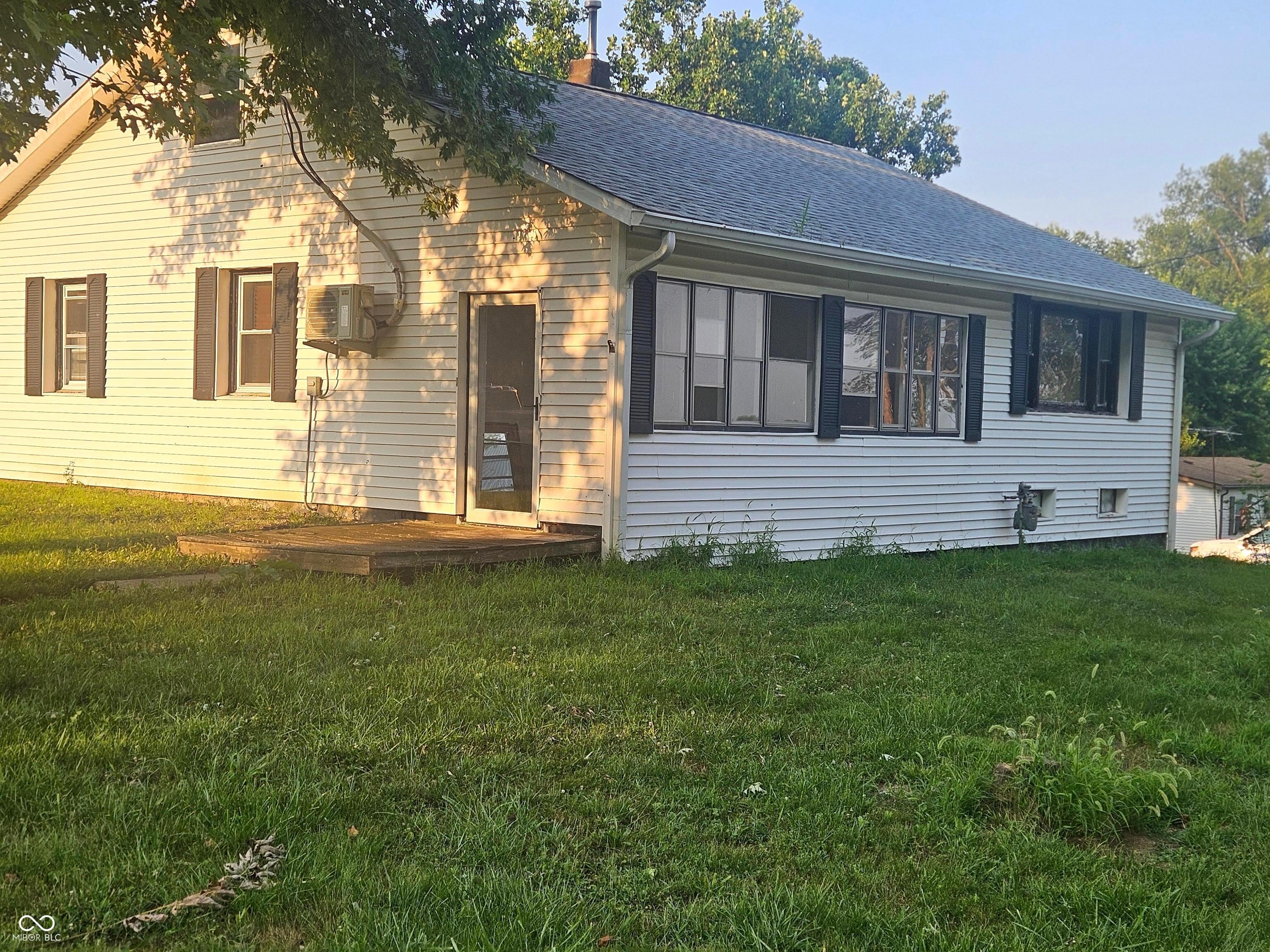 Homes for sale in Shelbyville, IN | 4106 W 600 S, Shelbyville, IN 46176 | MLS# 22108768