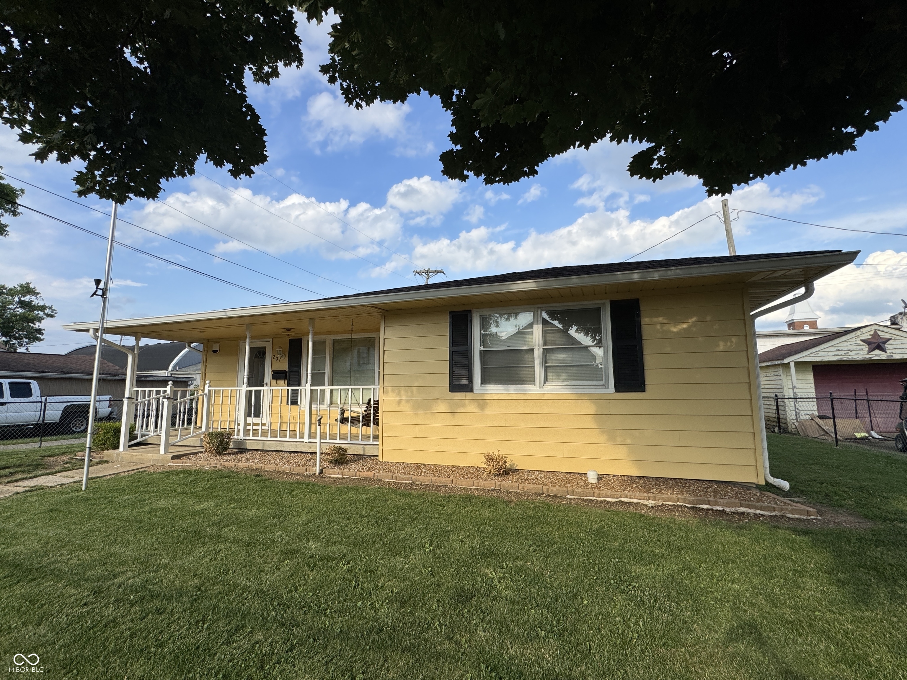 Homes for sale in Edinburgh, IN | 207 S Pleasant St, Edinburgh, IN 46124 | MLS# 22109125