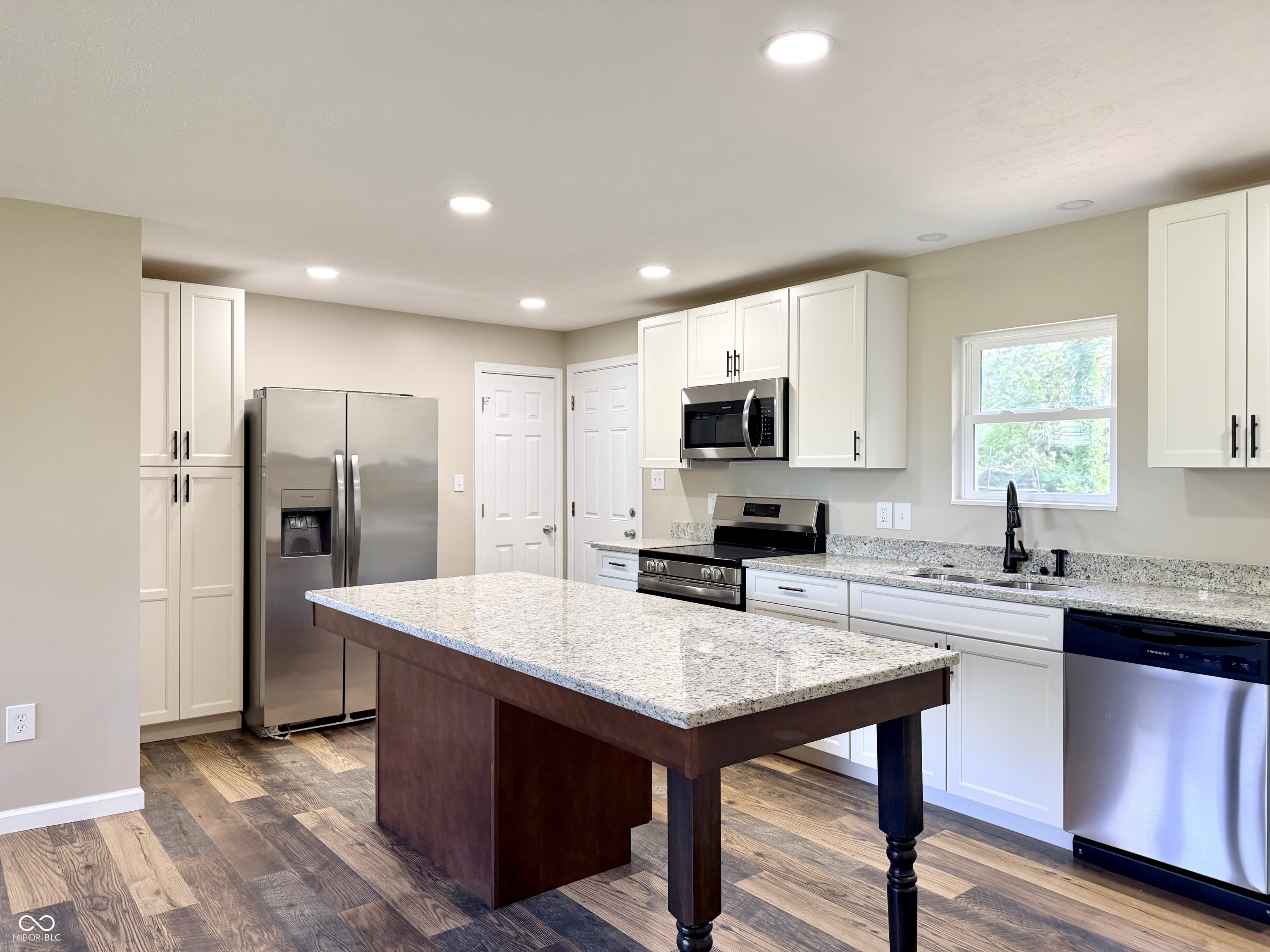 2nd image of 1595 W Us Hwy 136, Crawfordsville, IN 47933 | MLS# 22109947