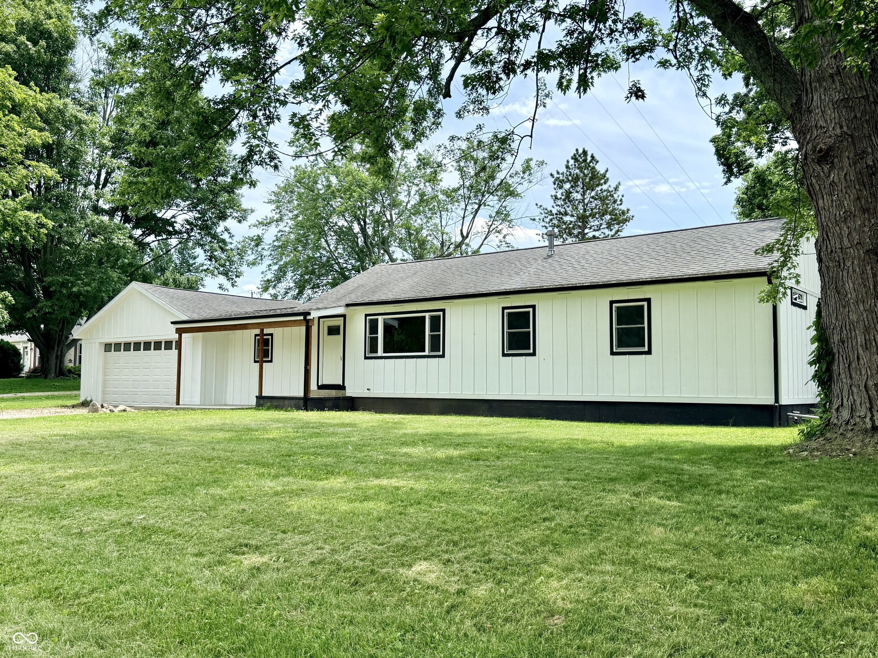 1st image of 1595 W Us Hwy 136, Crawfordsville, IN 47933 | MLS# 22109947