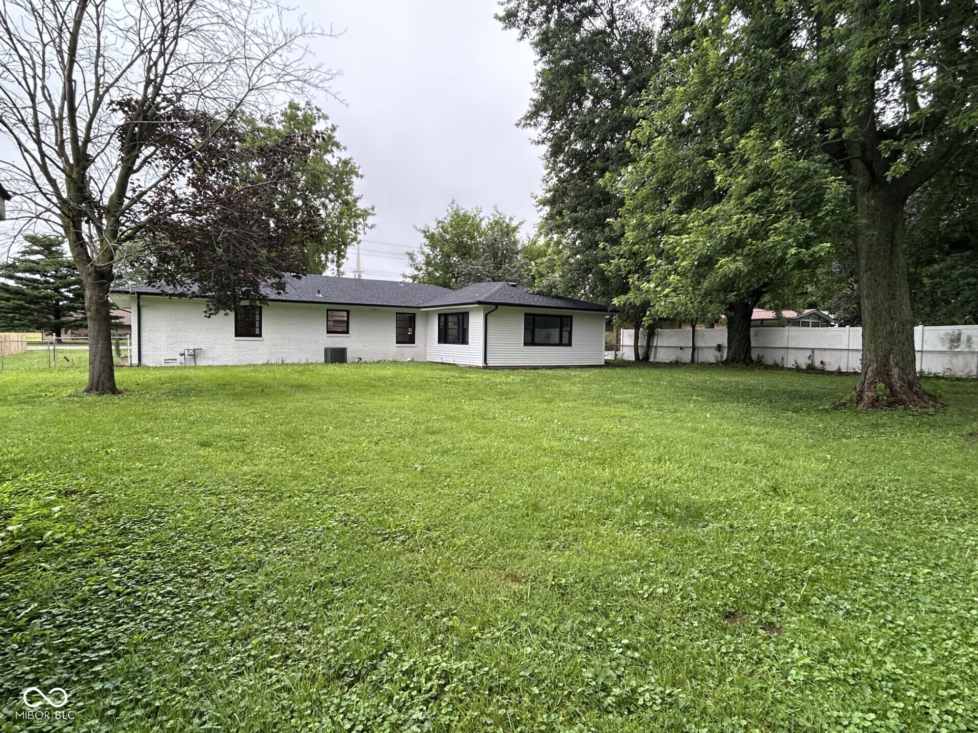 3rd image of 2705 W 38Th St, Anderson, IN 46011 | MLS# 22110046