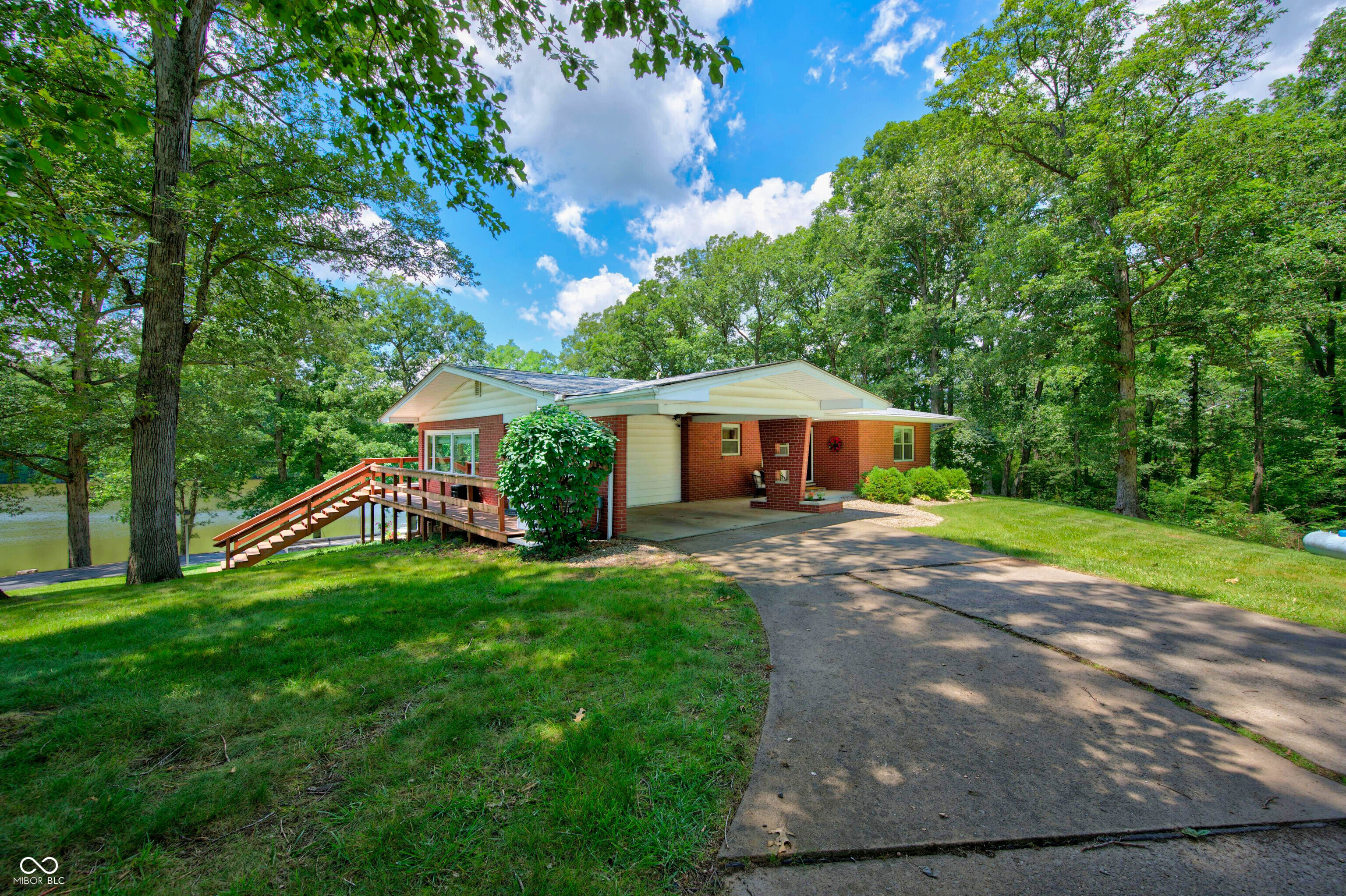 1st image of 1062 S Moon Rd, Scottsburg, IN 47170 | MLS# 22110230