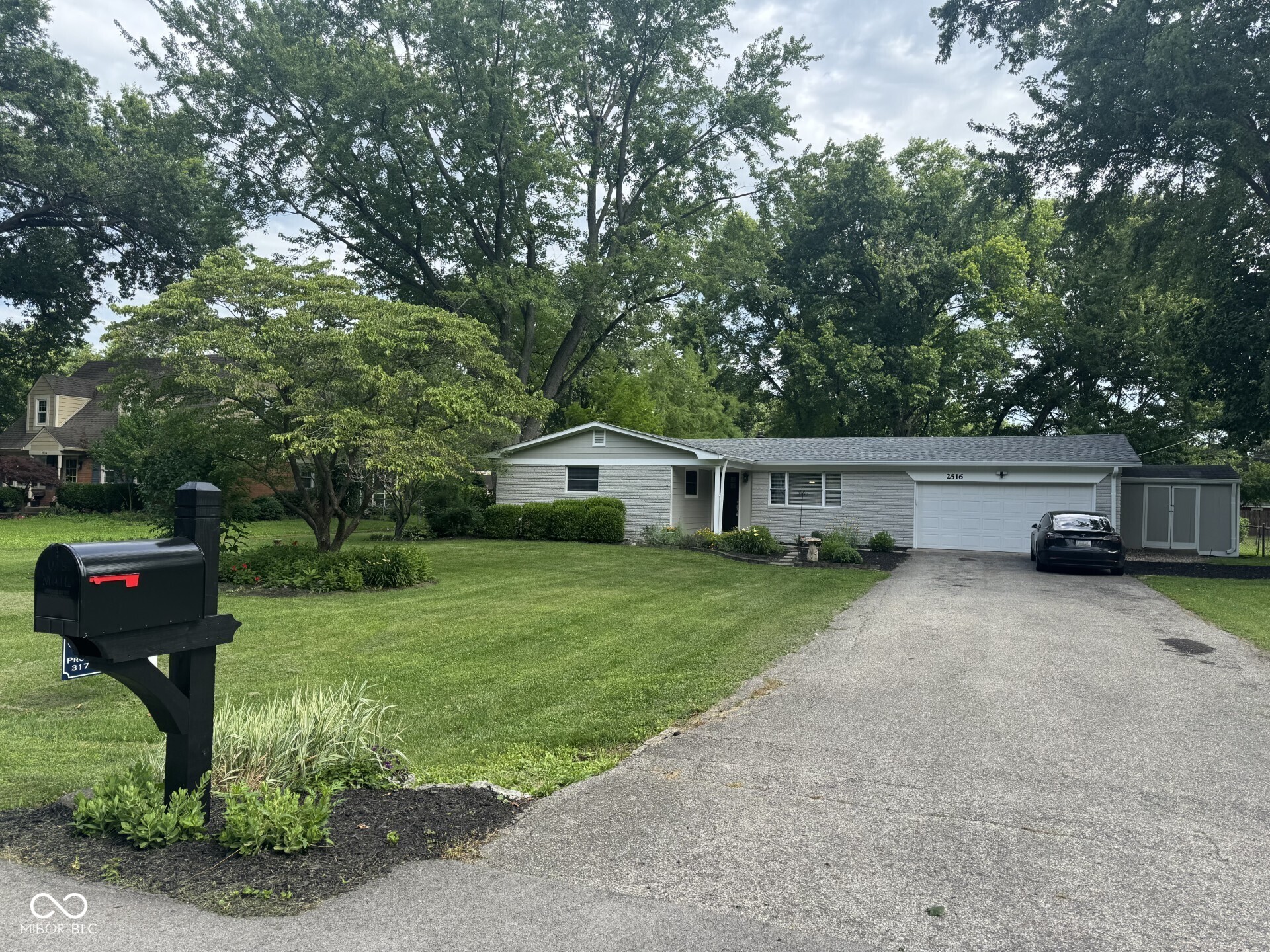 Homes for sale in Carmel, IN | 2516 Colony Ct, Carmel, IN 46280 | MLS# 22110274