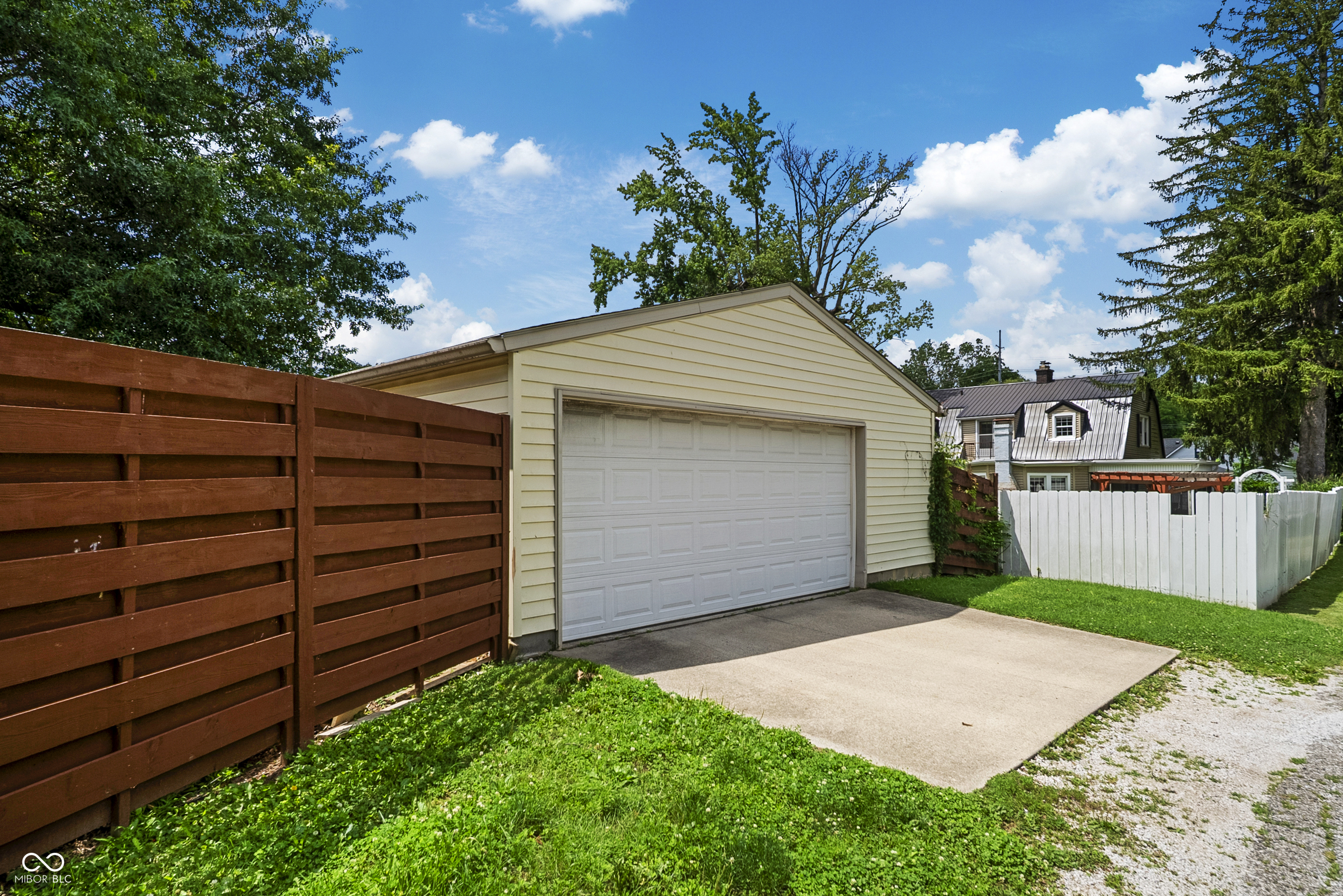 3rd image of 15 W Joseph St, Brazil, IN 47834 | MLS# 22110843