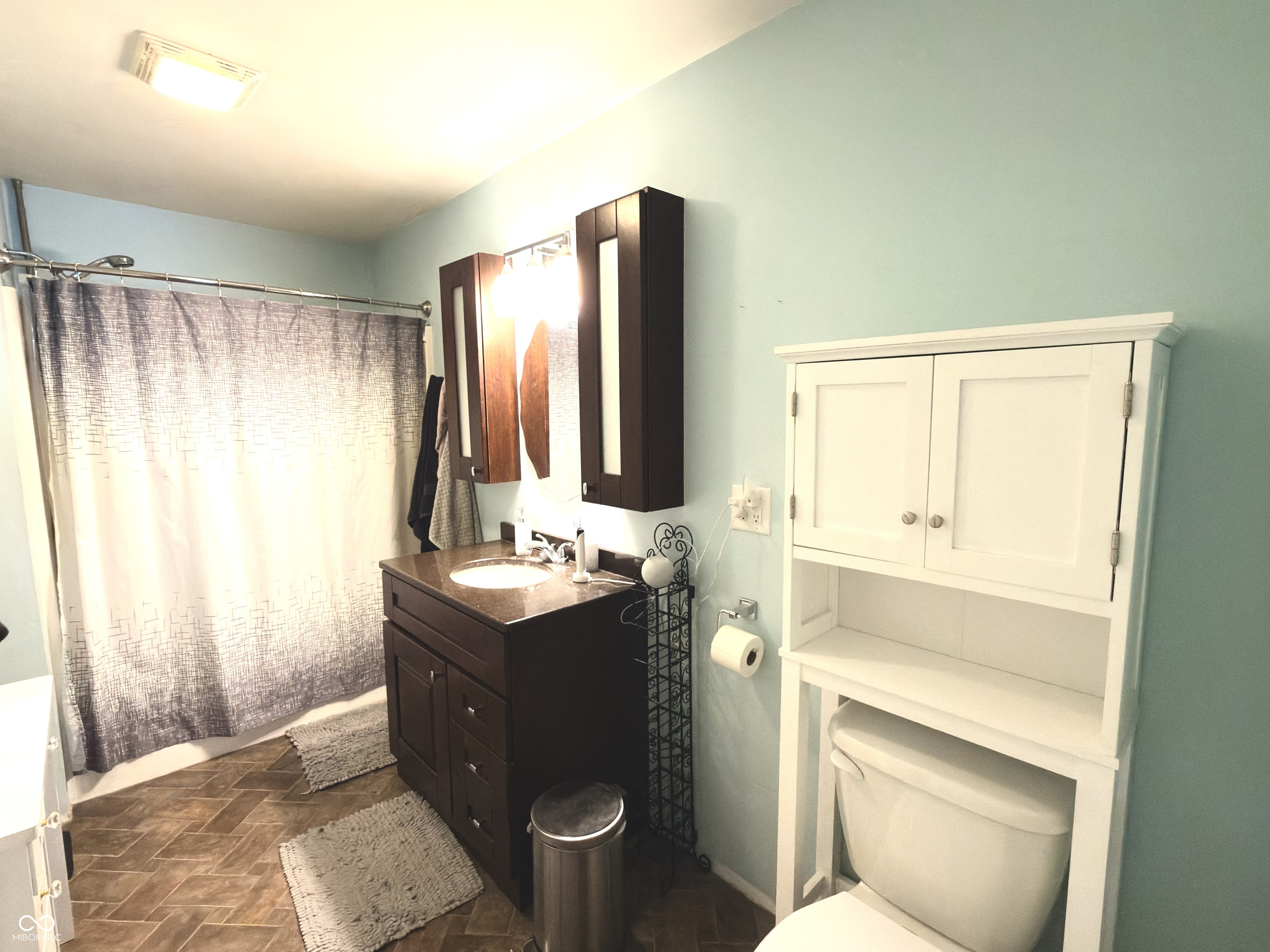 image of 361 Cleveland St, Columbus, IN 47201 | MLS# 22110889