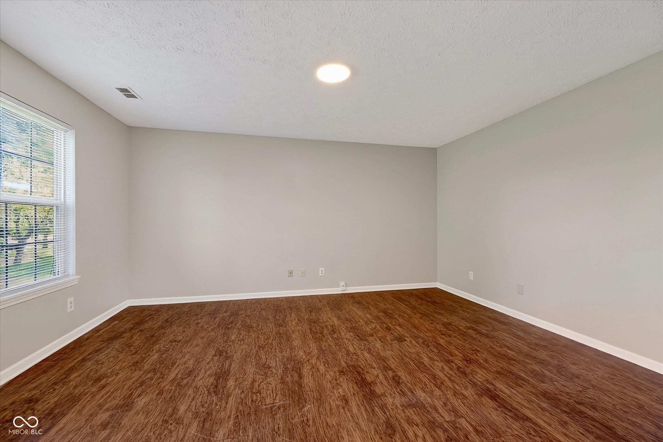 4th image of 920 Millbrook Dr, Avon, IN 46123 | MLS# 22111314