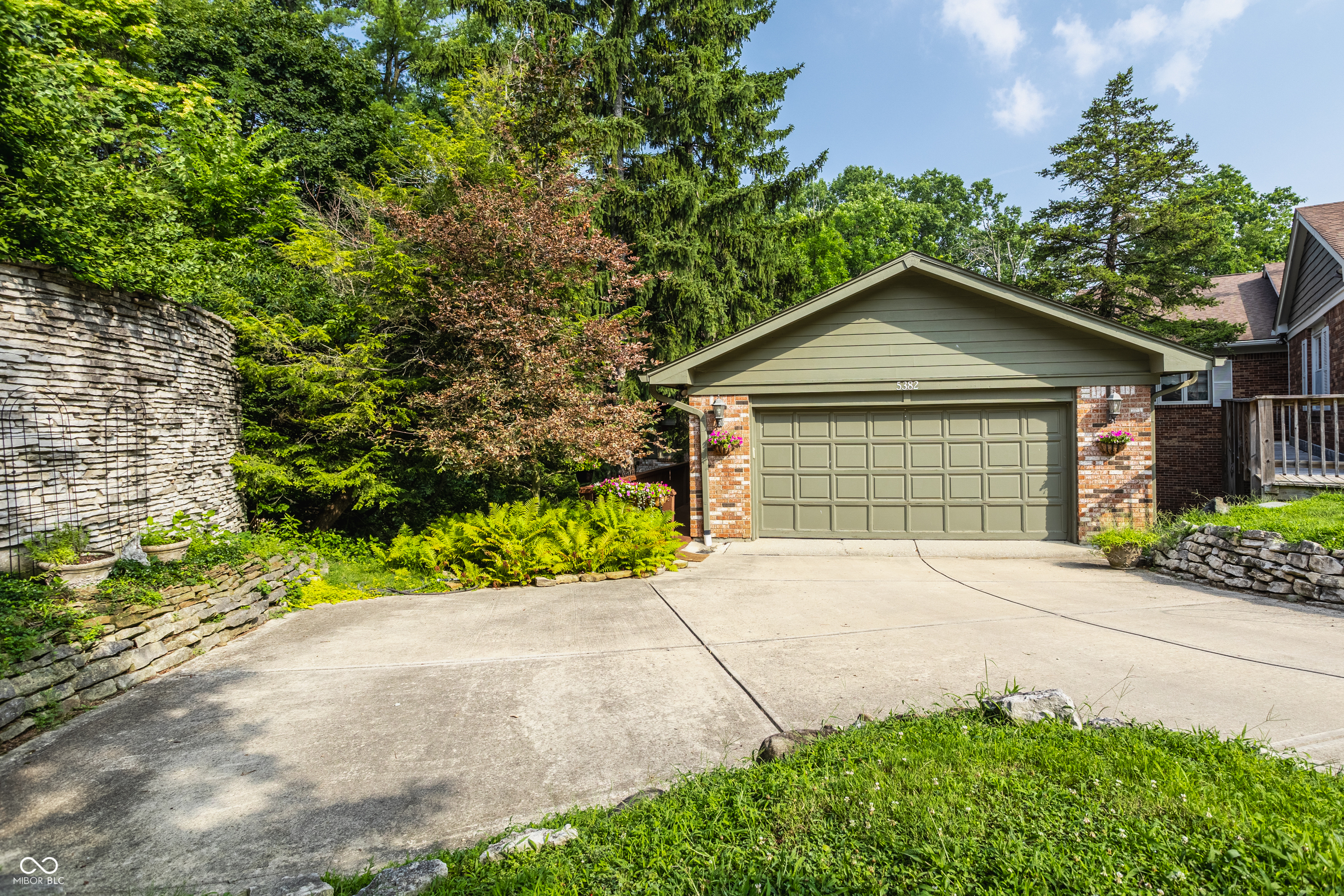 2nd image of 5382 Thicket Hill Ln #0, Indianapolis, IN 46226 | MLS# 22111971