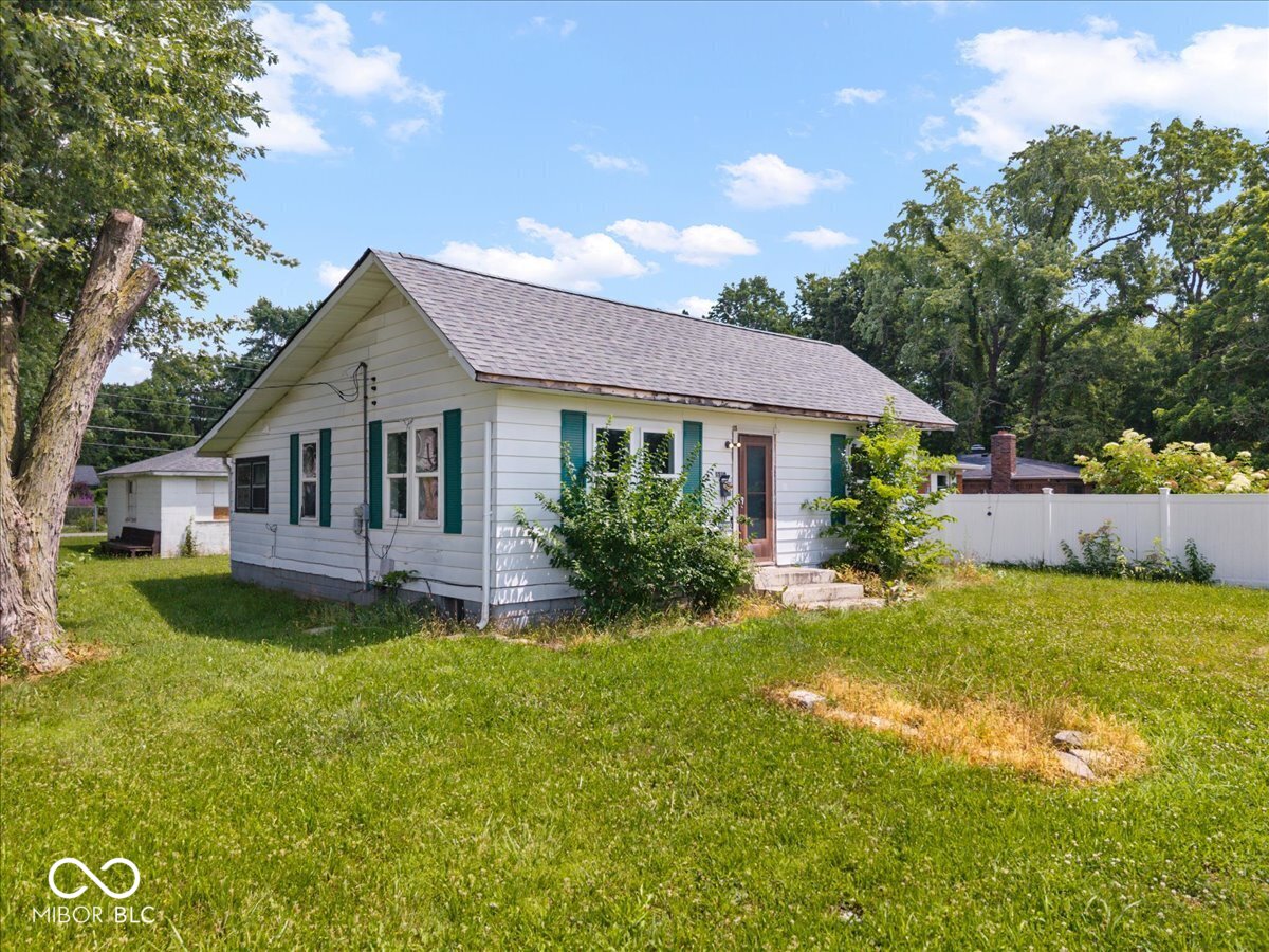 2nd image of 1530 Holland St, Noblesville, IN 46060 | MLS# 22112517