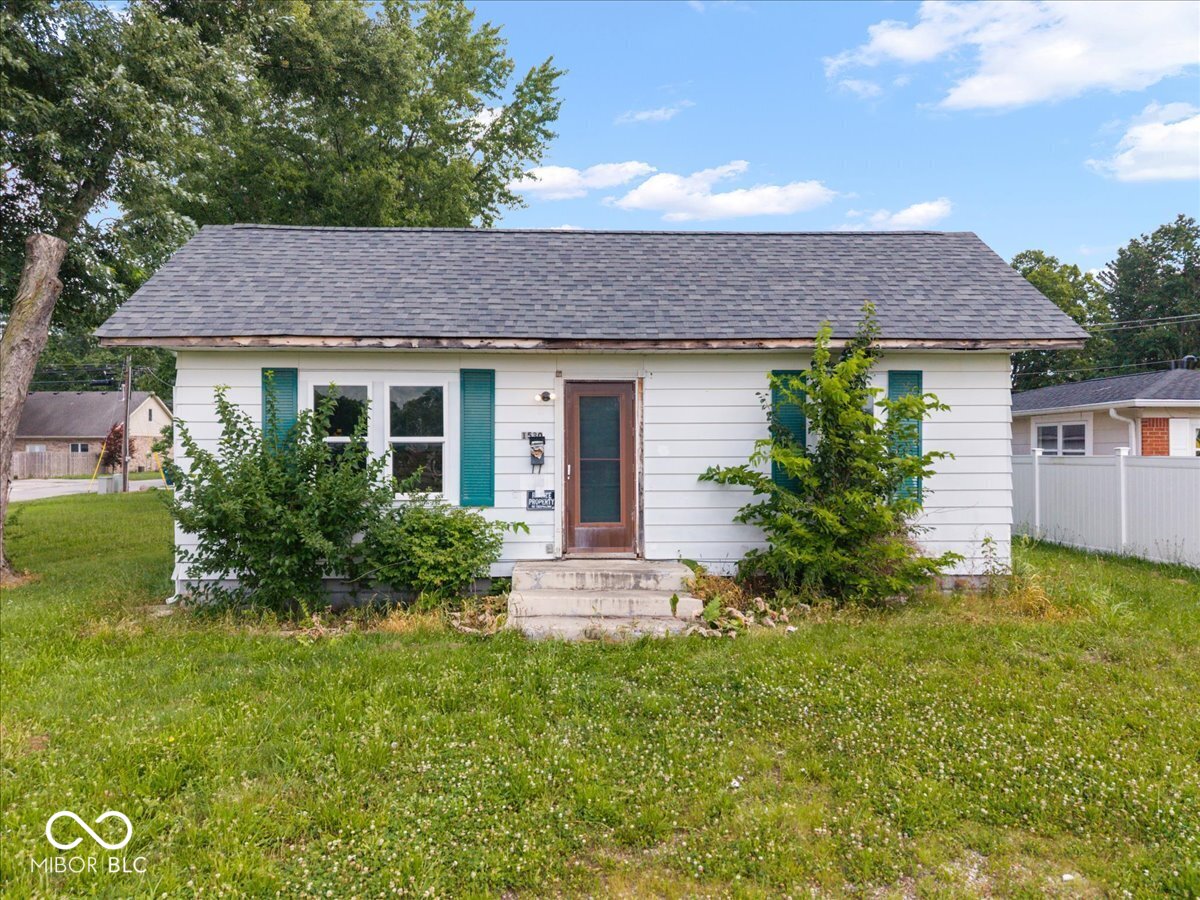 1st image of 1530 Holland St, Noblesville, IN 46060 | MLS# 22112517