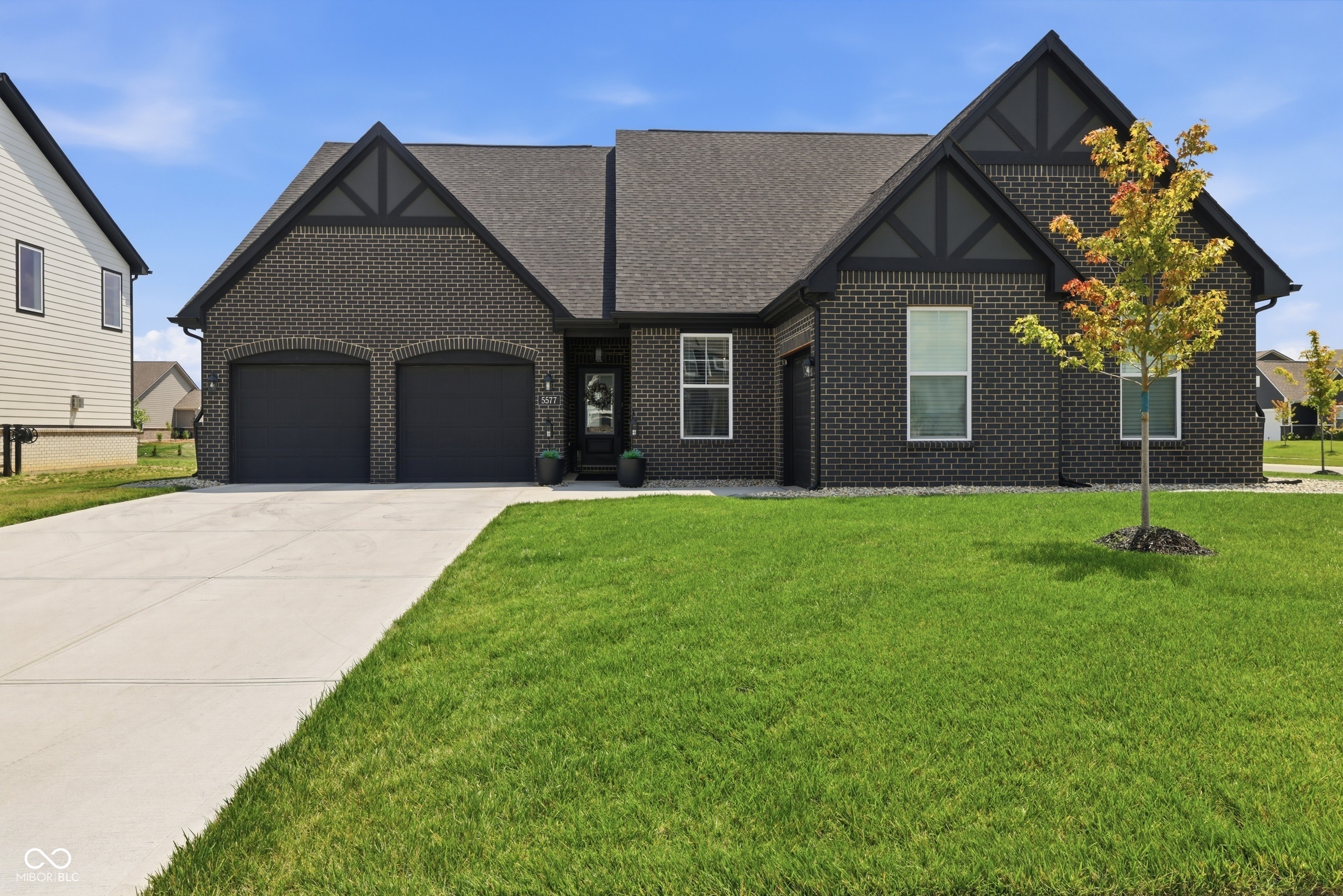 1st image of 5577 Volanti Wy, Greenwood, IN 46143 | MLS# 22112628