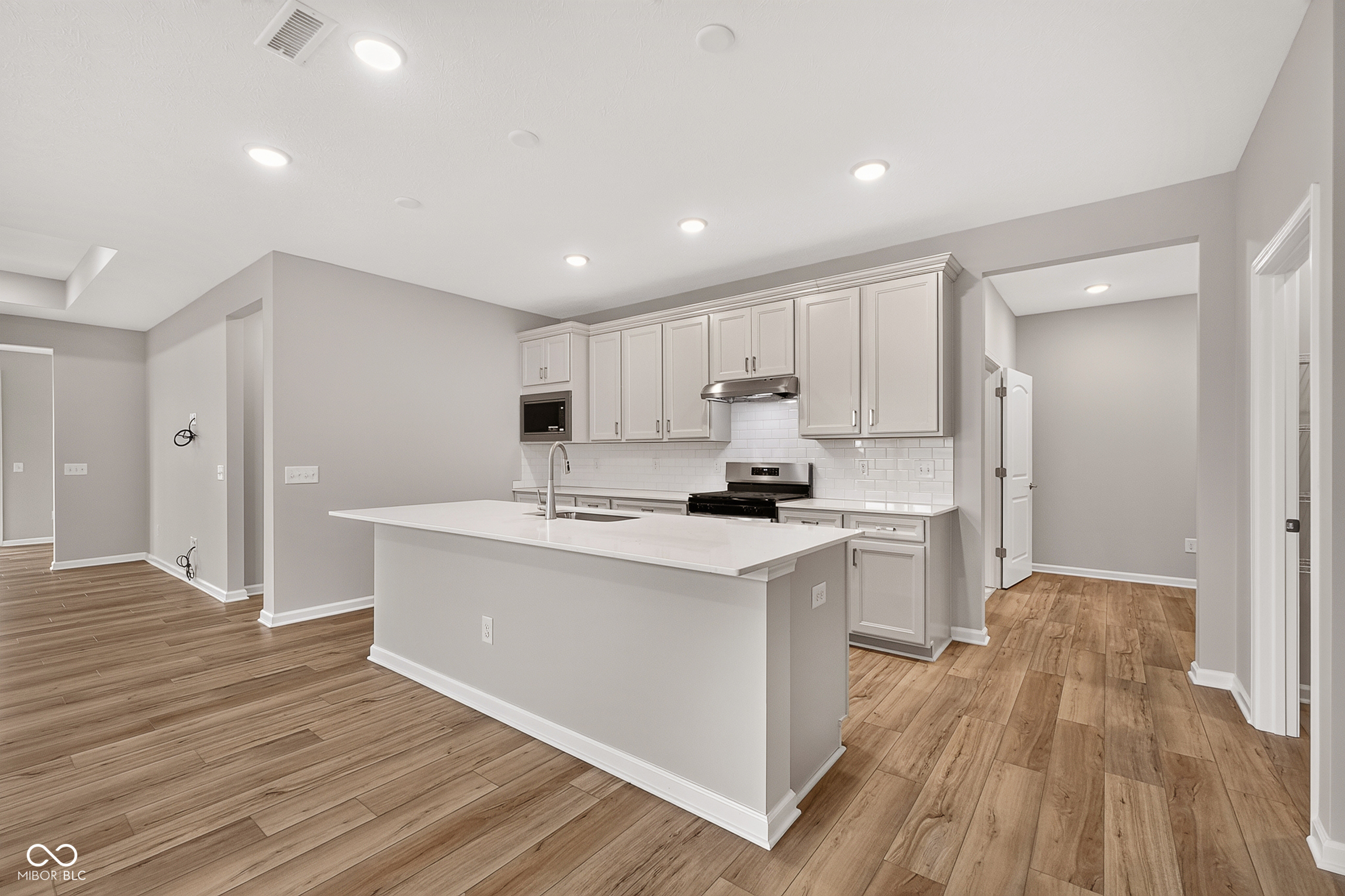 3rd image of 746 Daisy St, Greenwood, IN 46143 | MLS# 22113092