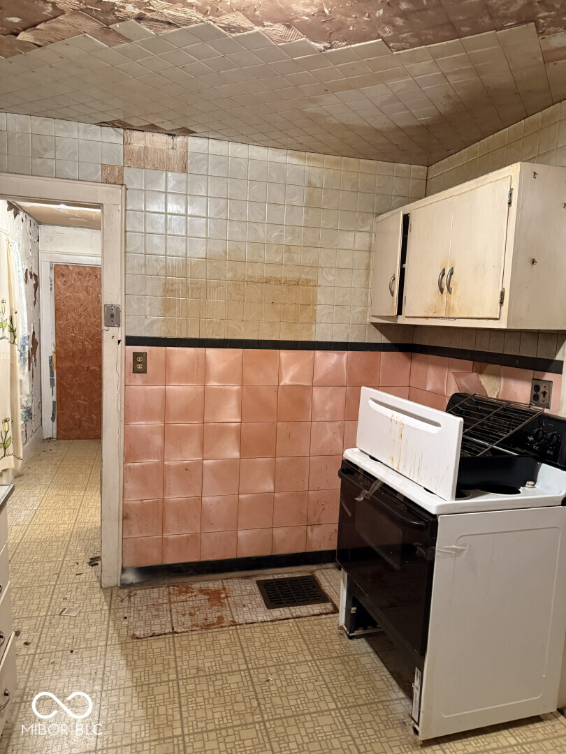 image of 1509 N Warman Ave, Indianapolis, IN 46222 | MLS# 22113232