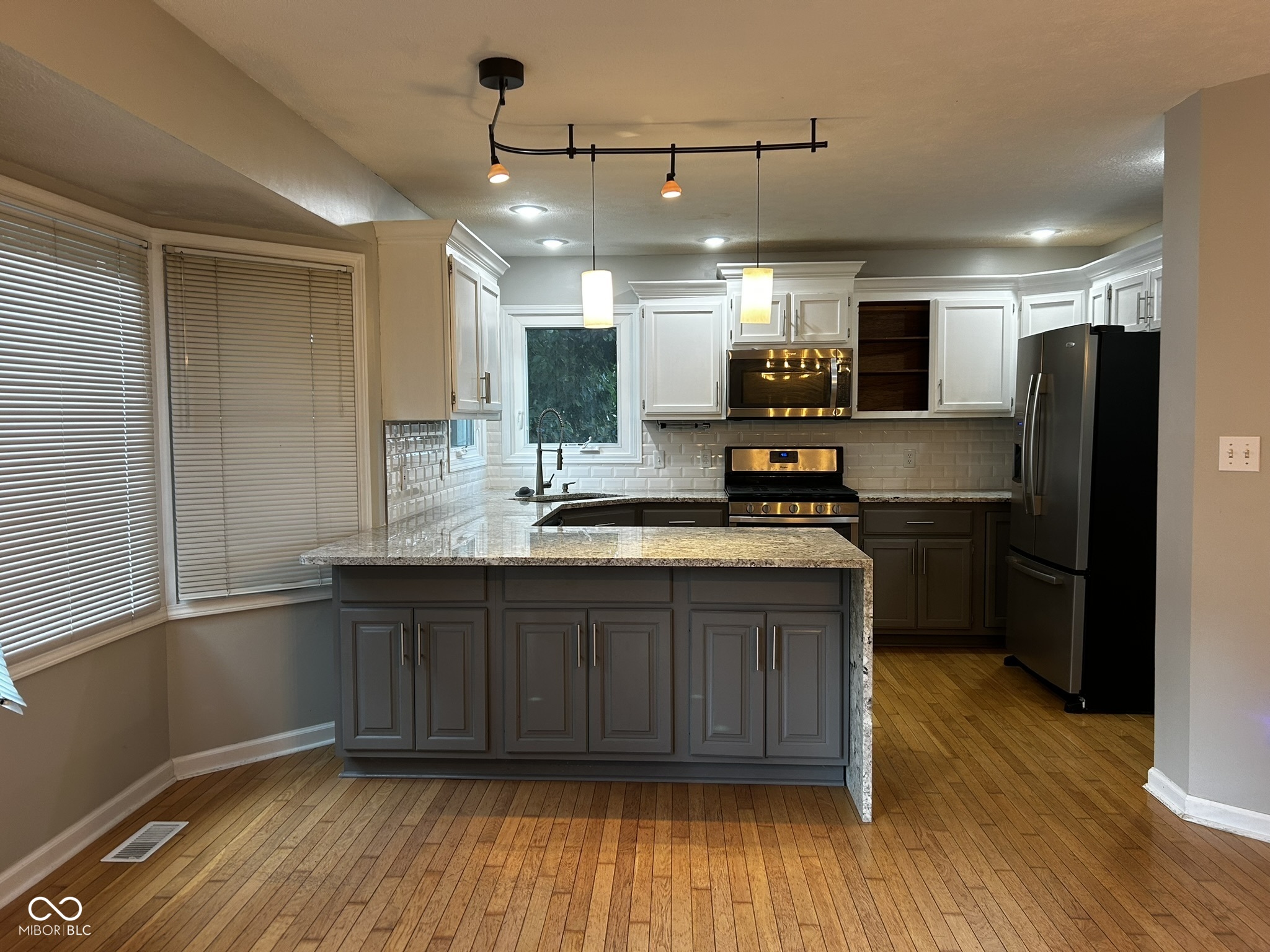 3rd image of 3396 Paddington Dr, Columbus, IN 47203 | MLS# 22113642