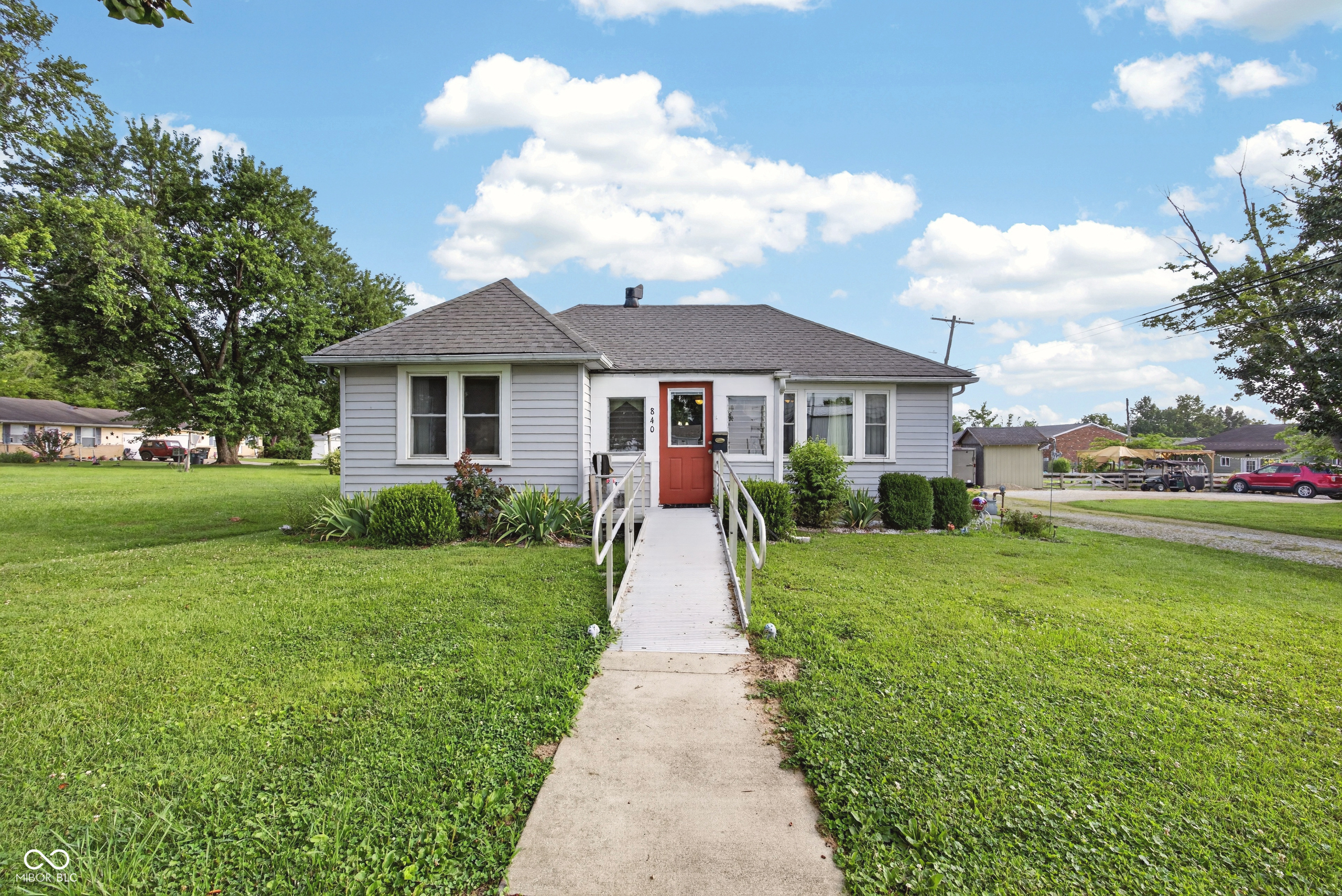 Homes for sale in Linton, IN | 840 H St Ne, Linton, IN 47441 | MLS# 22113725