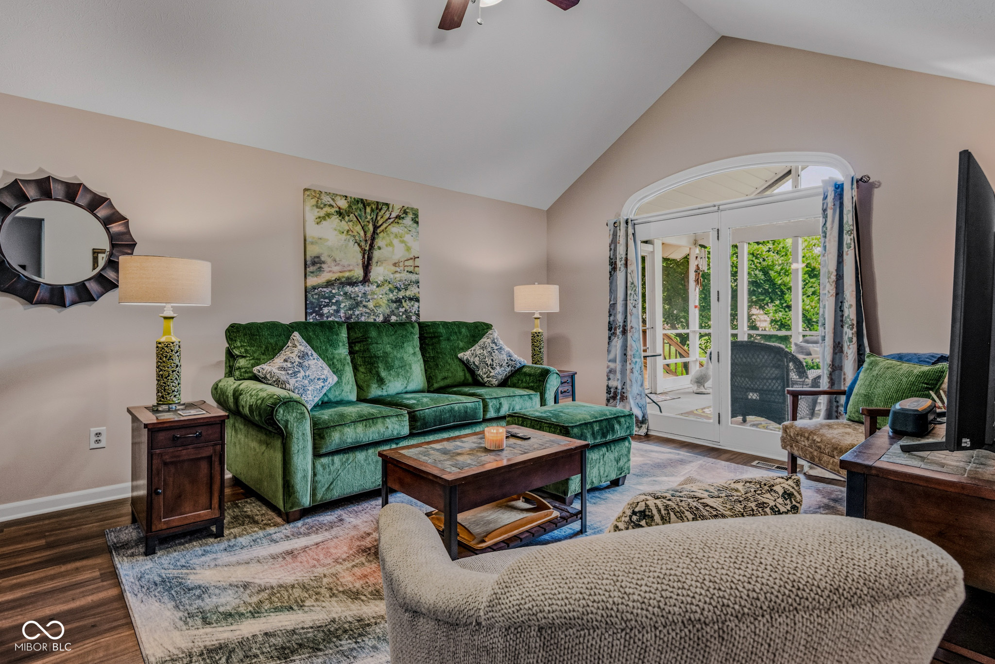 3rd image of 565 Luse Dr, Columbus, IN 47201 | MLS# 22113776