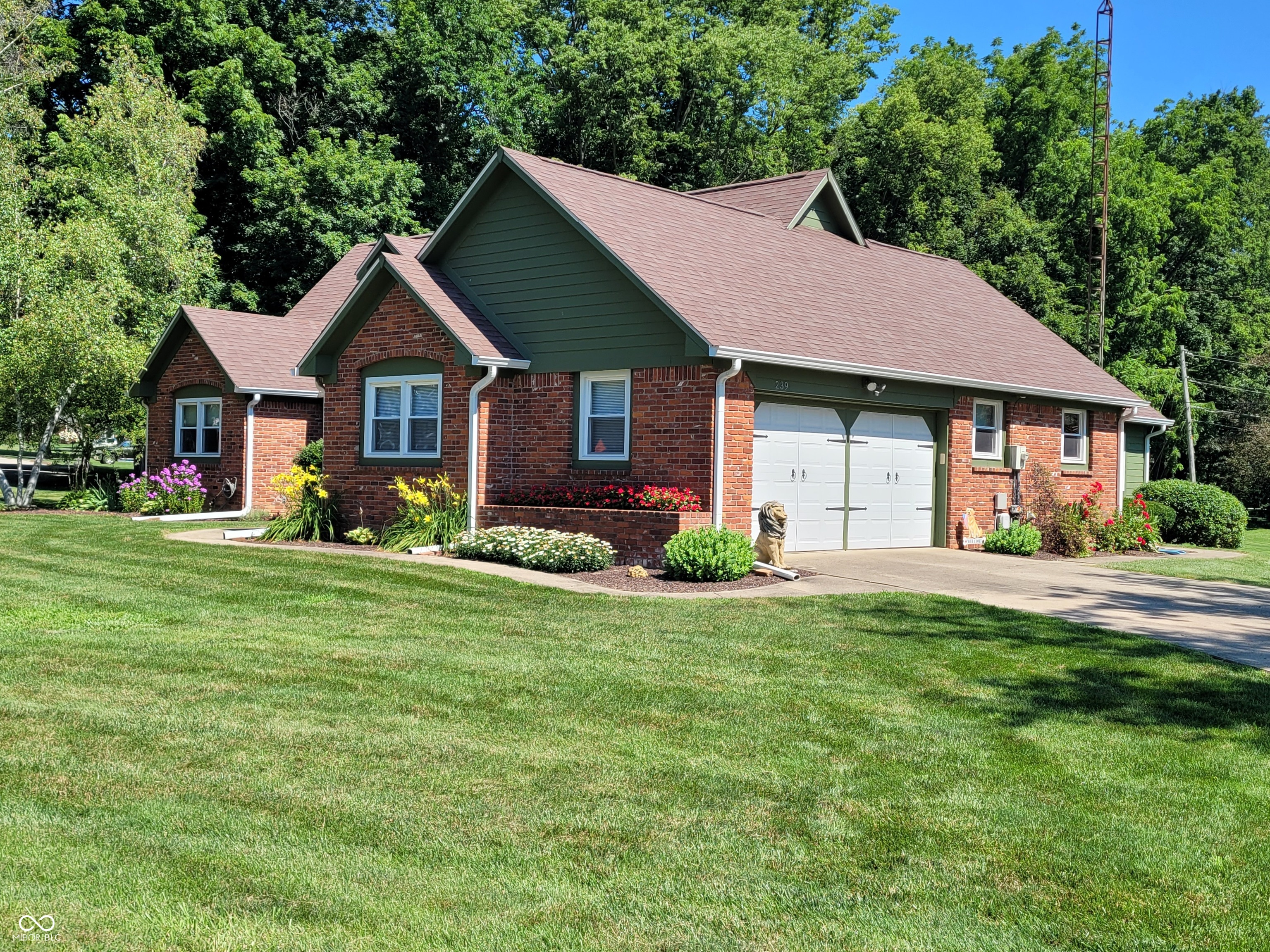 Homes for sale in Rushville, IN | 239 W Lawton Cir, Rushville, IN 46173 | MLS# 22113855
