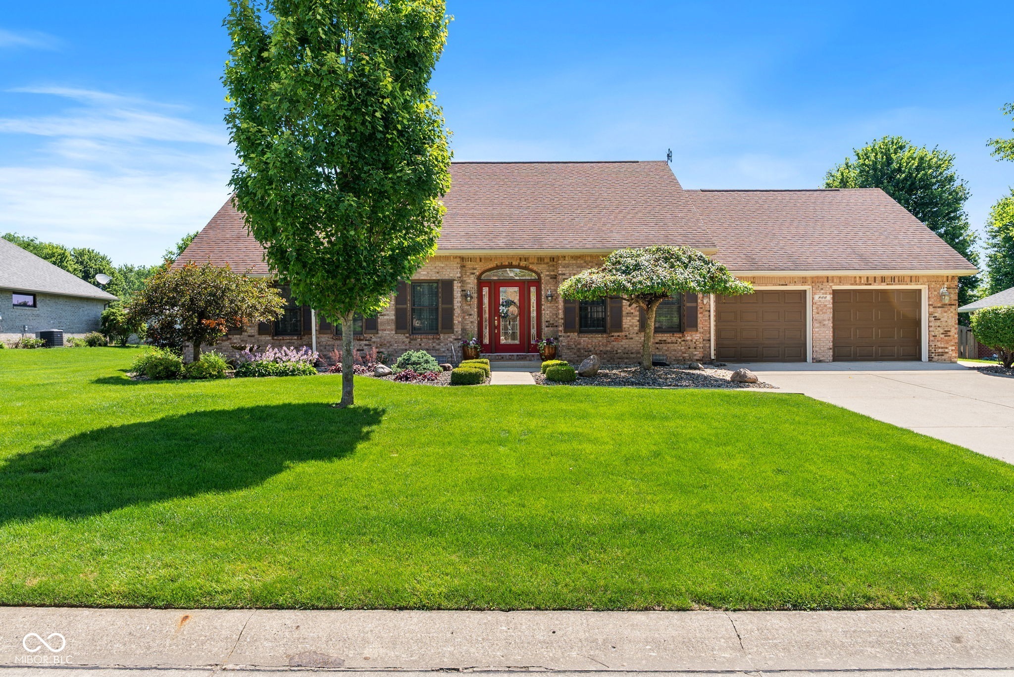 1st image of 866 Westgate Dr, Anderson, IN 46012 | MLS# 22113904