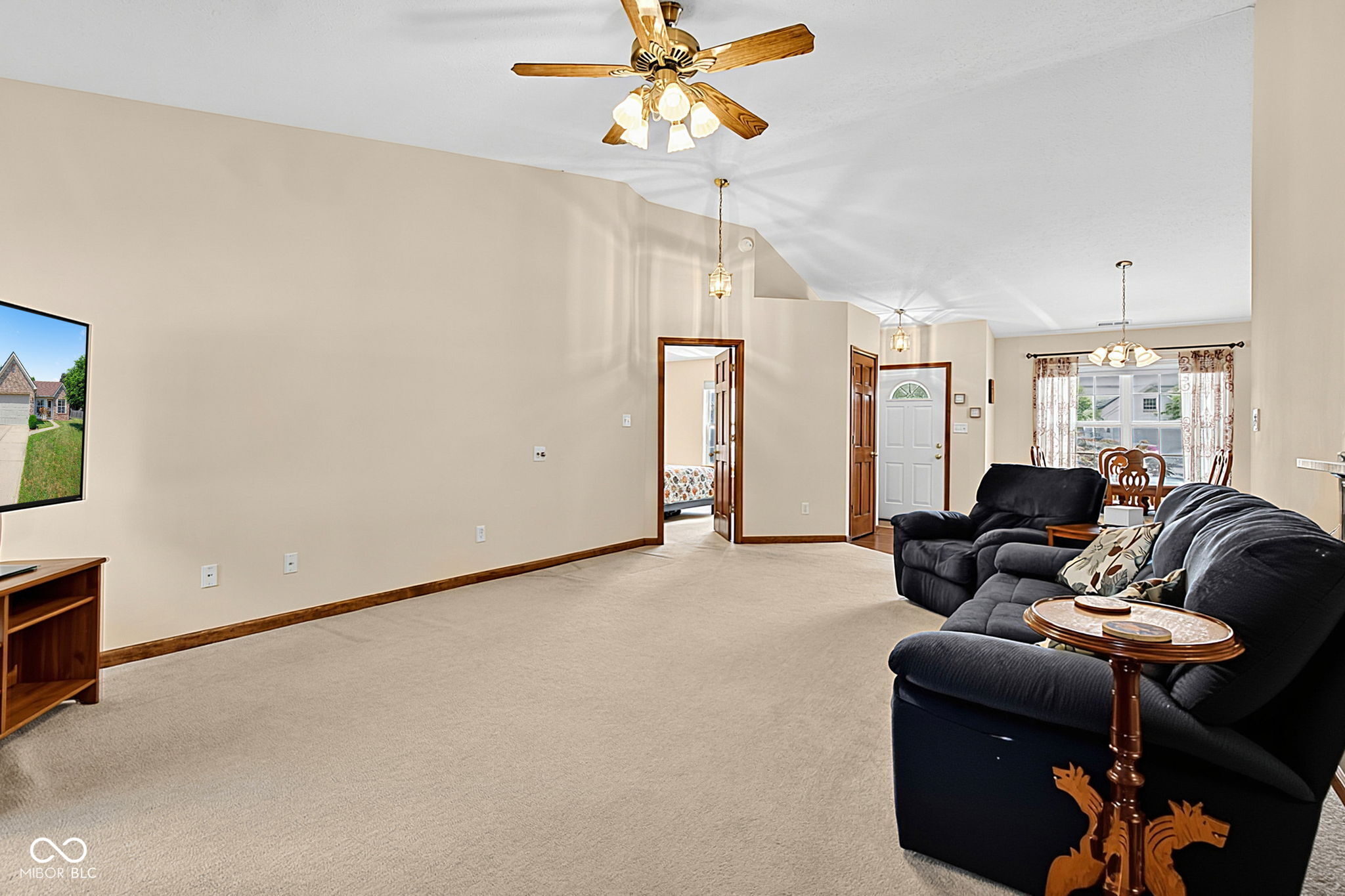 5th image of 1130 Springwater Dr, Greenwood, IN 46143 | MLS# 22113942
