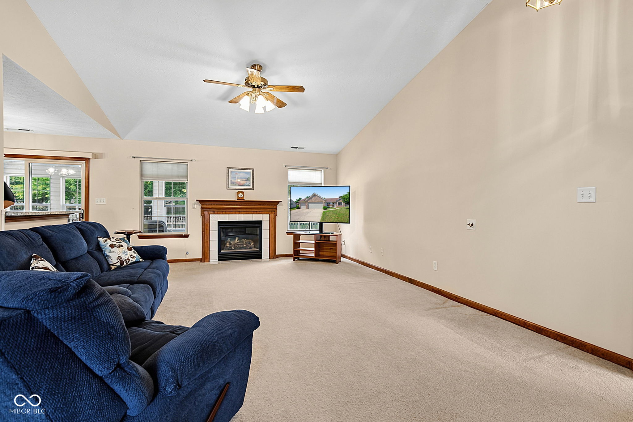 4th image of 1130 Springwater Dr, Greenwood, IN 46143 | MLS# 22113942
