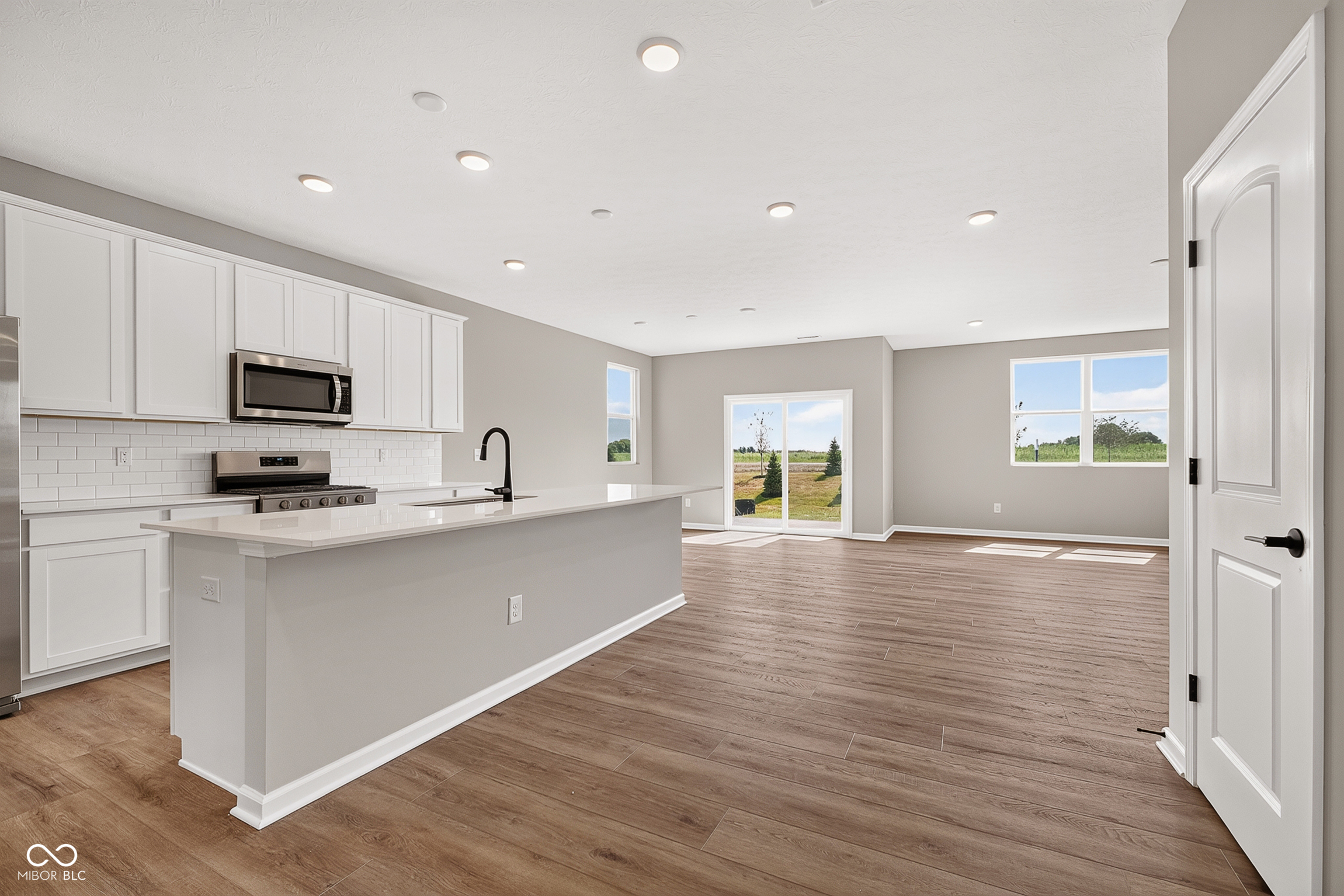 4th image of 903 Sugarland Wy, Greenwood, IN 46143 | MLS# 22114010