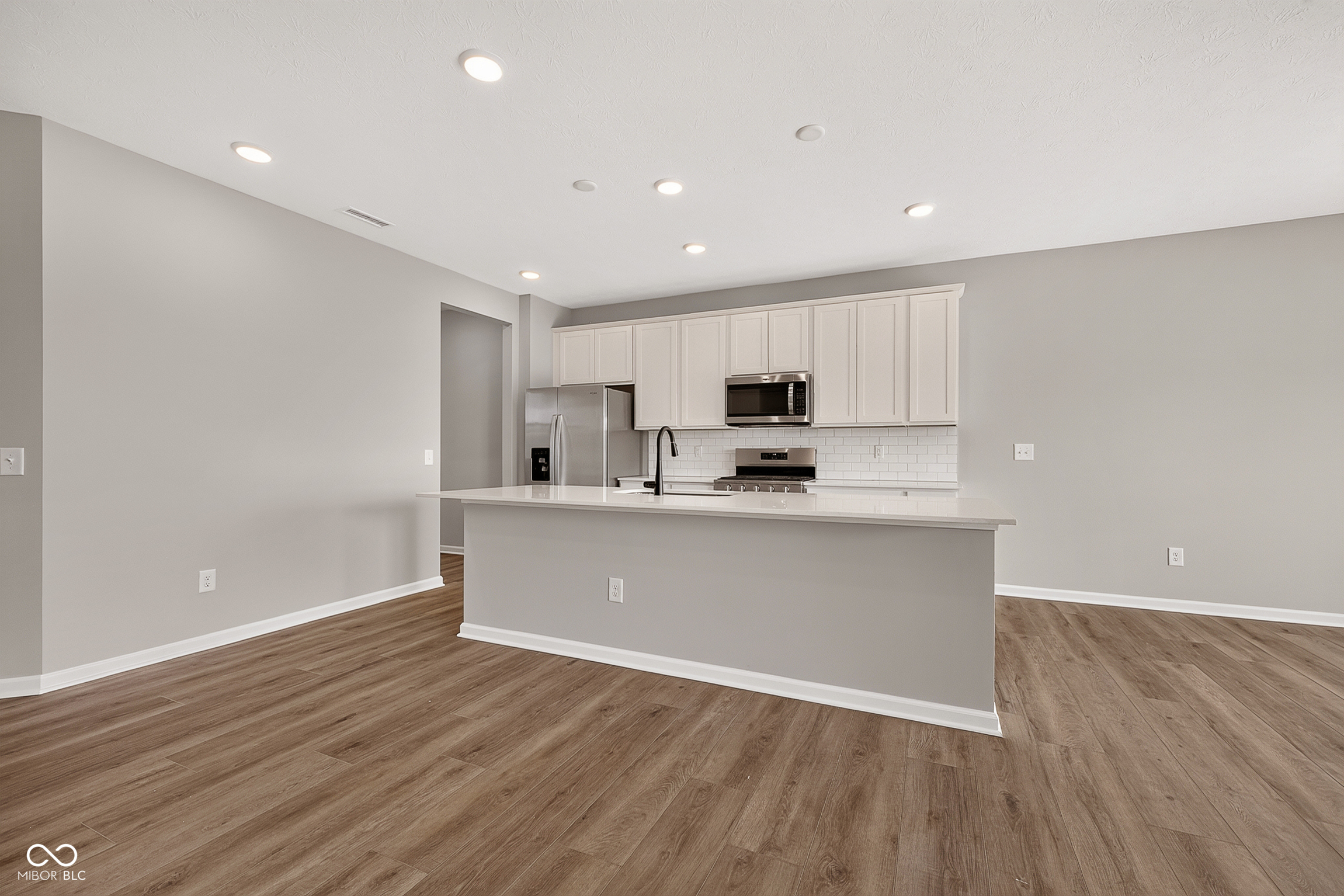 5th image of 903 Sugarland Wy, Greenwood, IN 46143 | MLS# 22114010