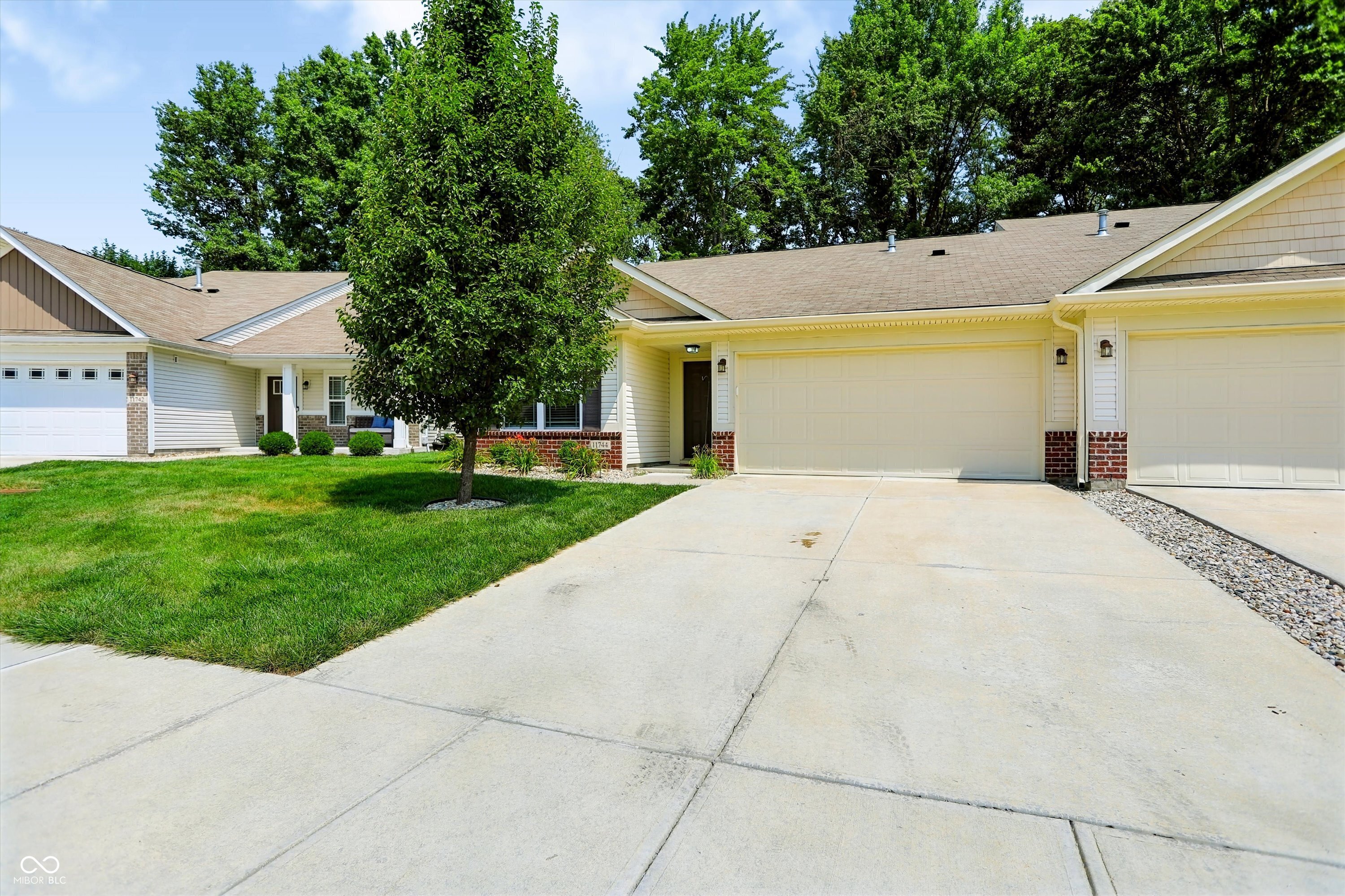 3rd image of 11744 Whisperwood Wy, Fishers, IN 46037 | MLS# 22114016