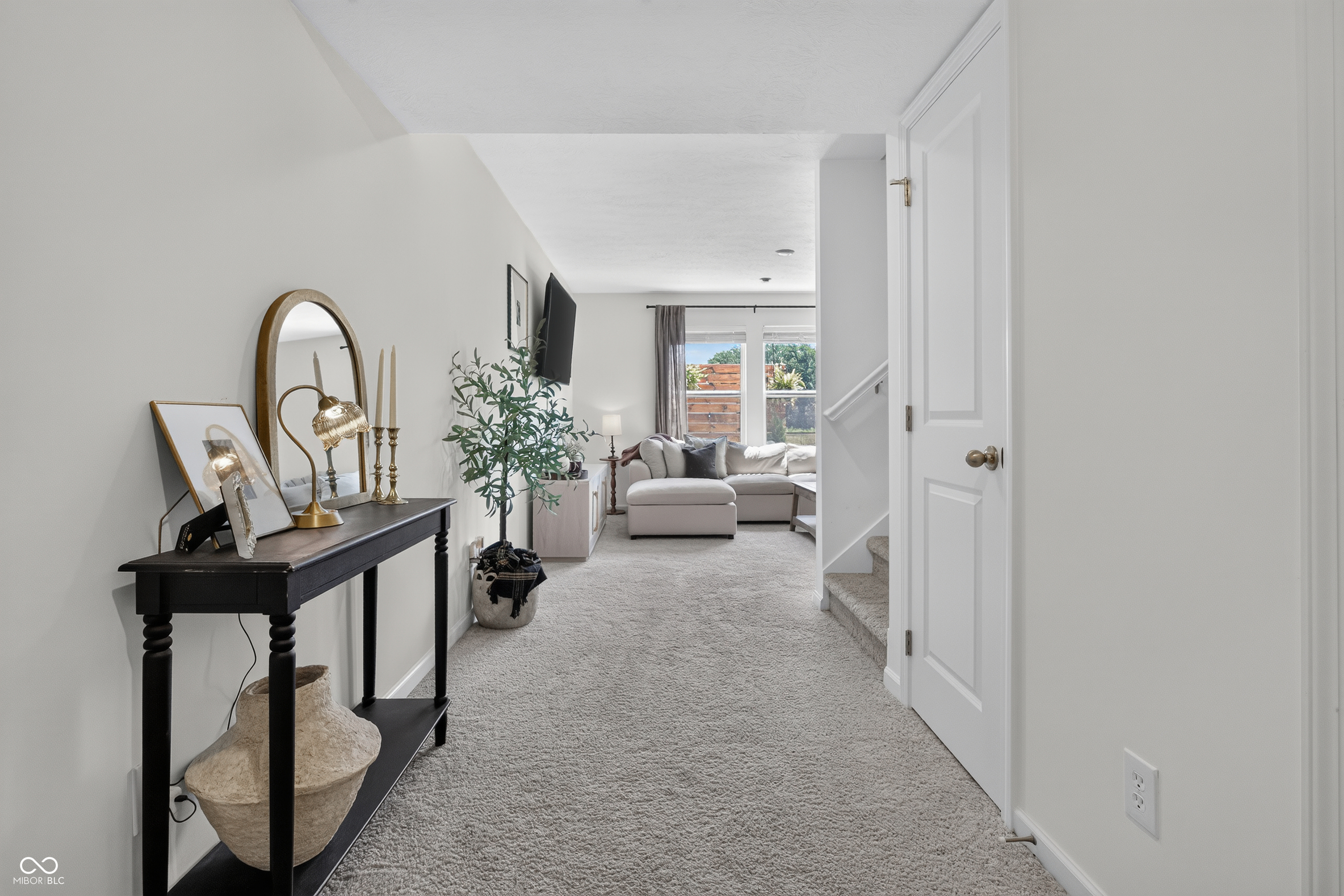 5th image of 1975 Stella Rock Ct, Columbus, IN 47201 | MLS# 22114150