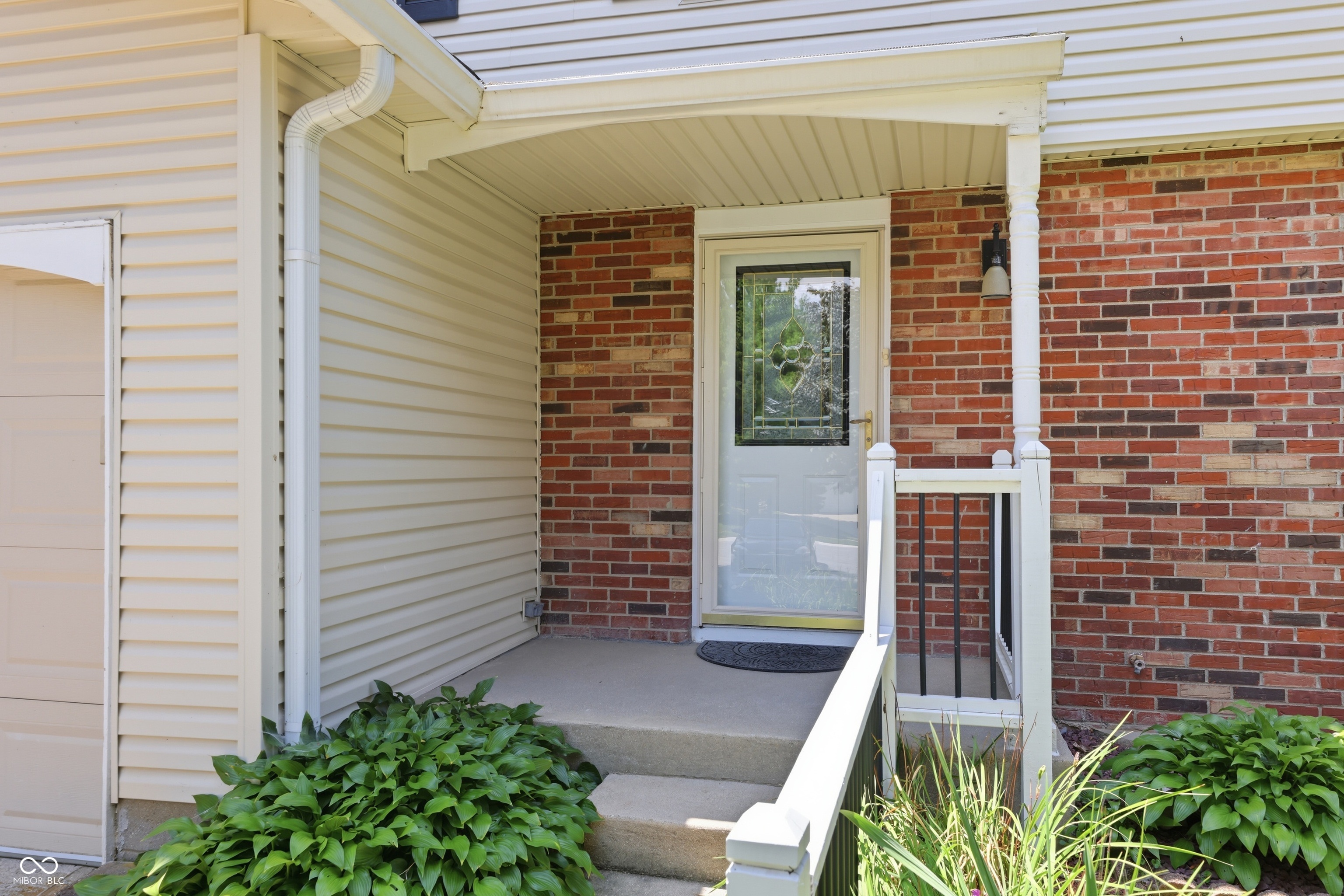 3rd image of 430 Meadow Cir, Greenwood, IN 46142 | MLS# 22114151