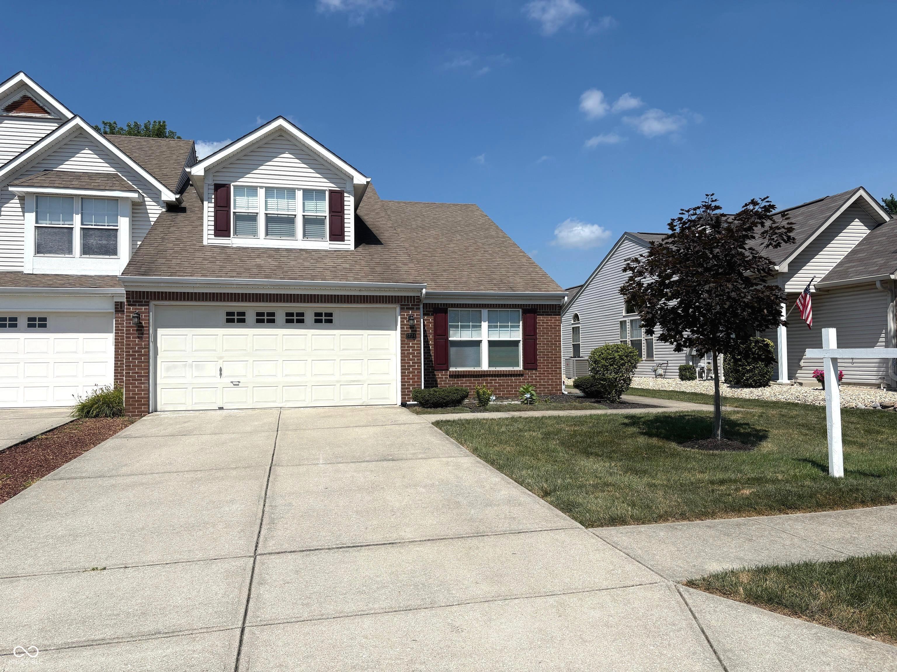 2nd image of 2734 Cadogan Dr, Greenwood, IN 46143 | MLS# 22114160