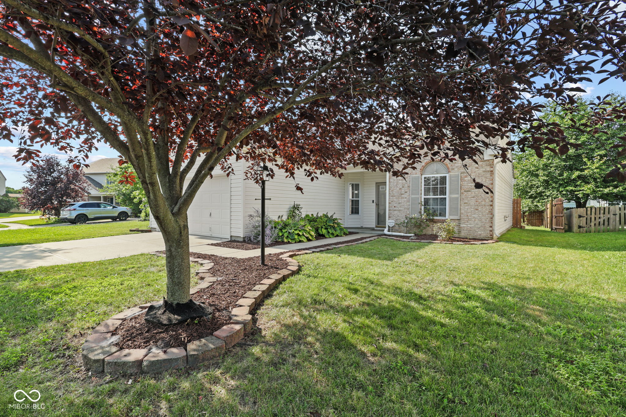 3rd image of 12225 Outside Trail Ct, Noblesville, IN 46060 | MLS# 22114183