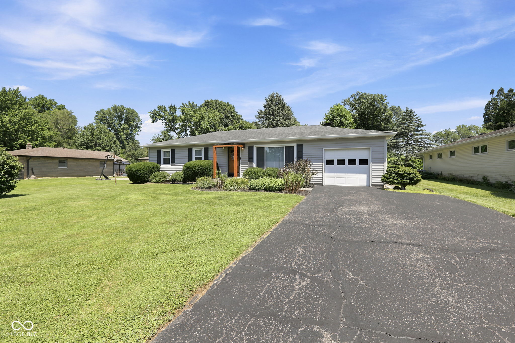 1st image of 342 Woodview Dr, Noblesville, IN 46060 | MLS# 22114191