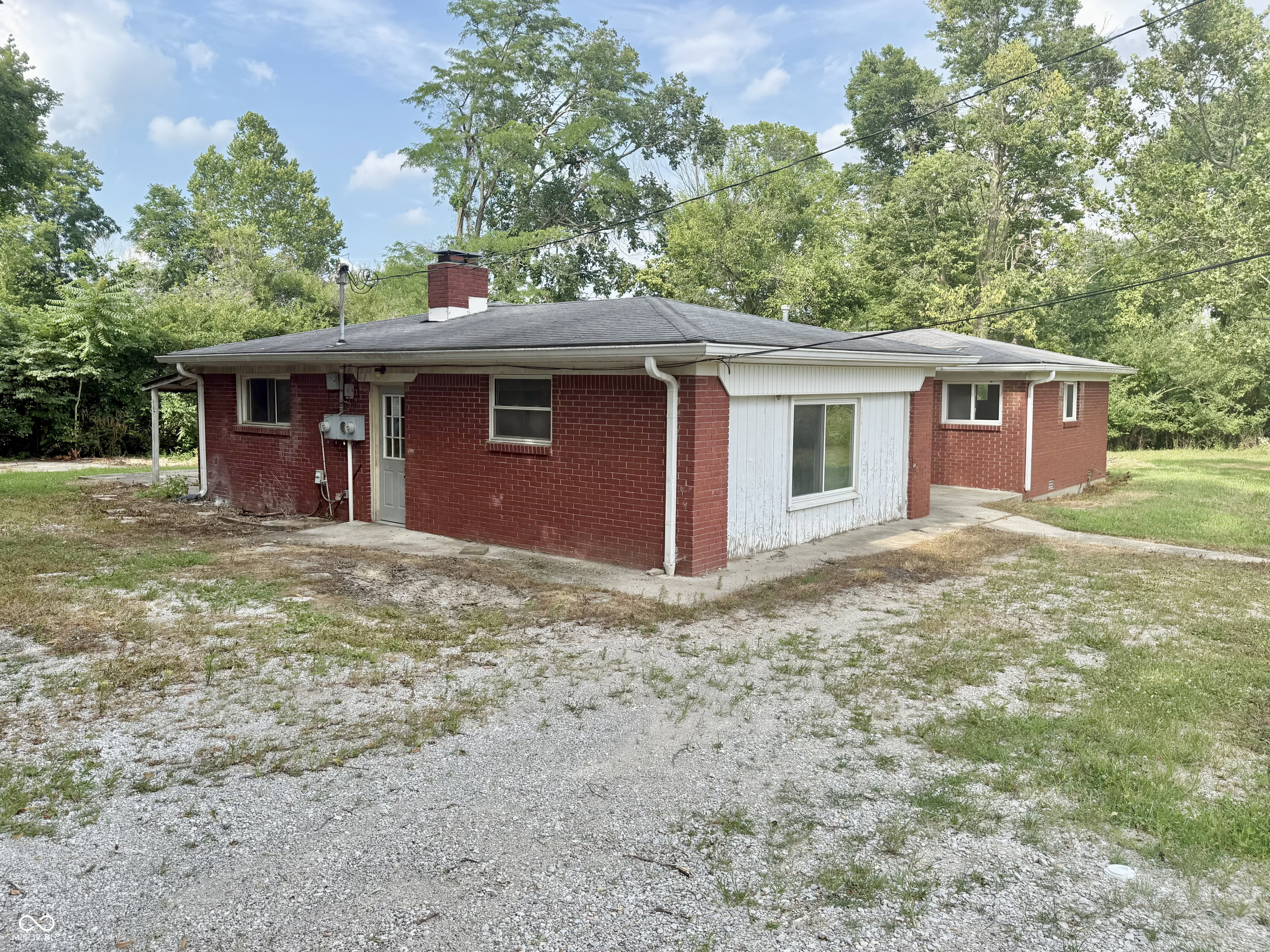 5th image of 5016 Olive Branch Rd, Greenwood, IN 46143 | MLS# 22114234