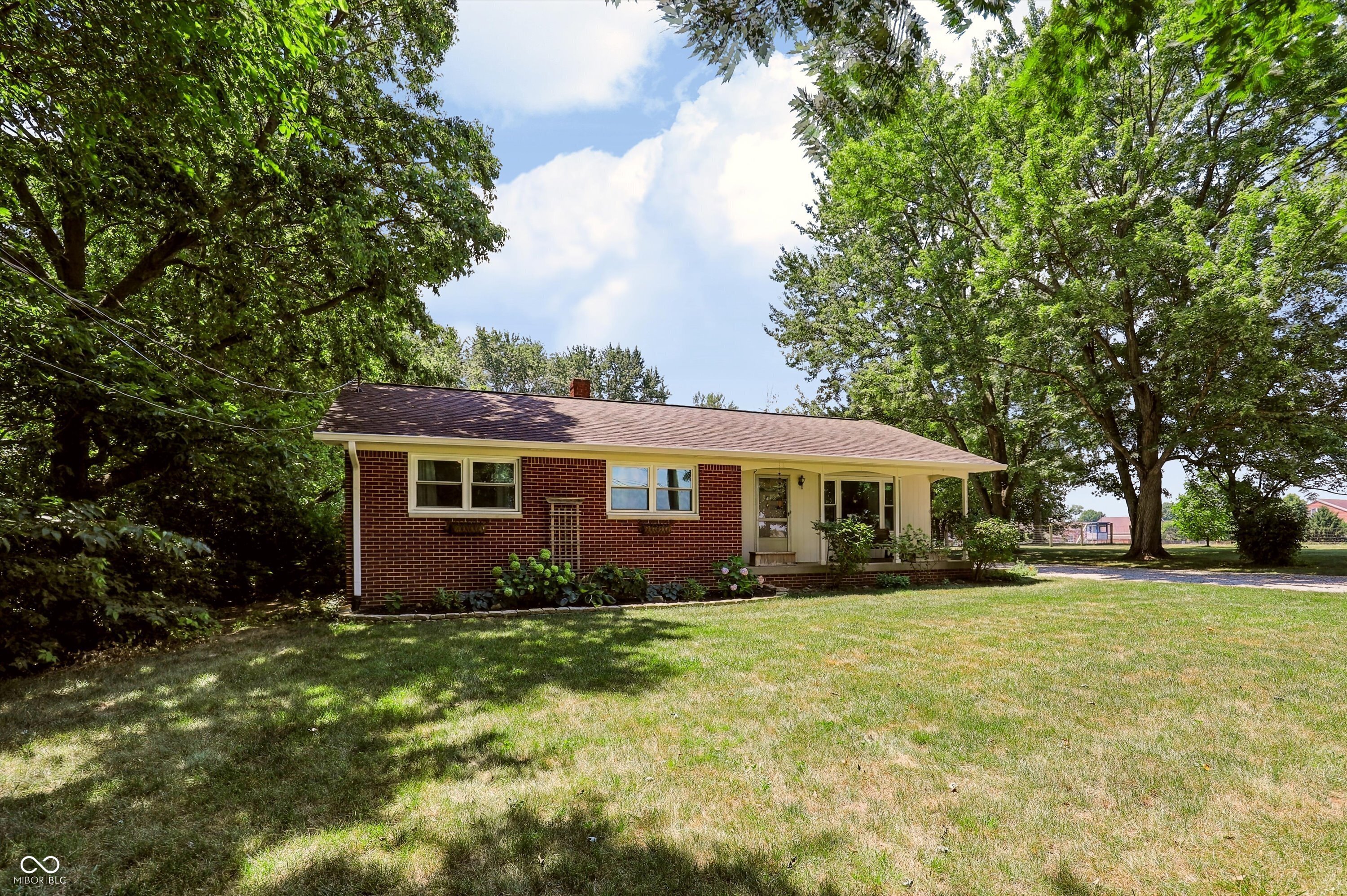 3rd image of 5771 Olive Branch Rd, Greenwood, IN 46143 | MLS# 22114241